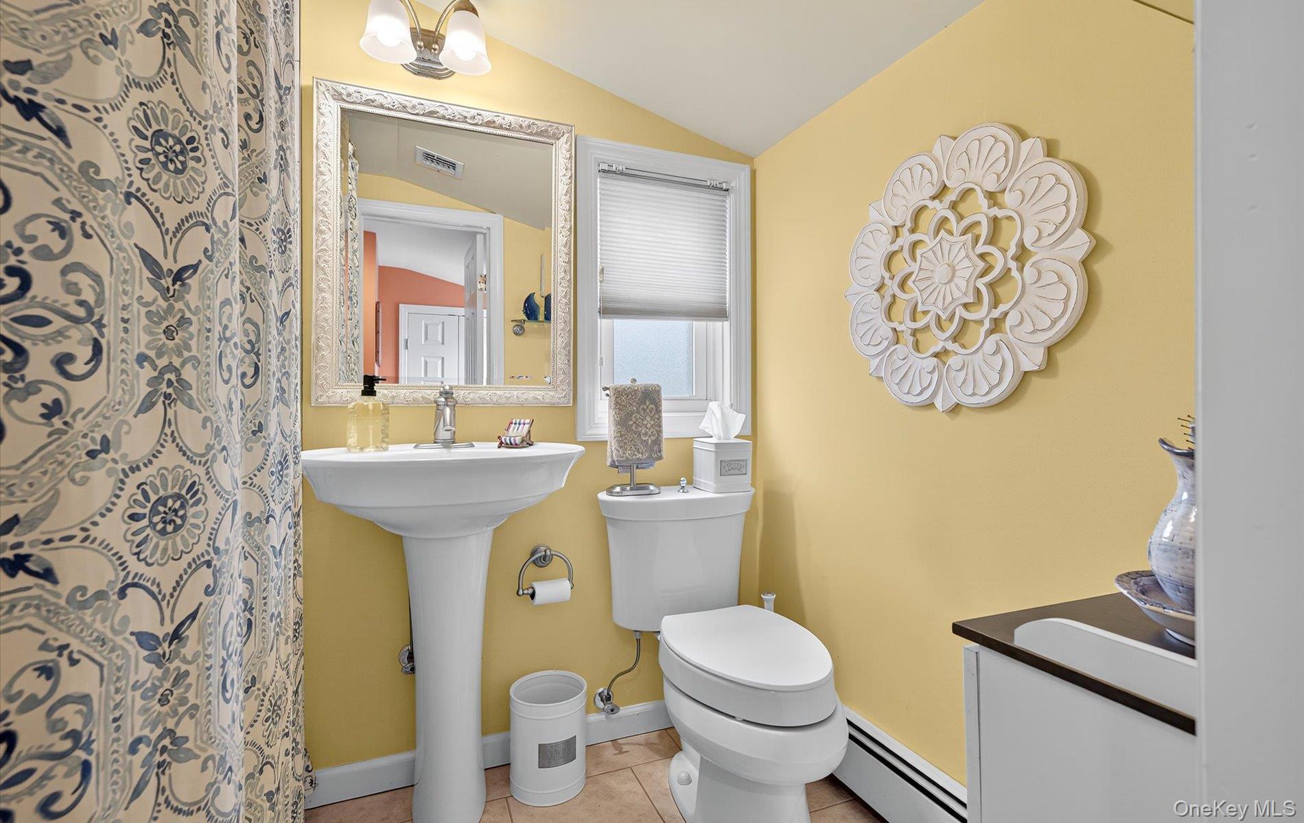 409 Bayville Avenue, Bayville, NY 11709