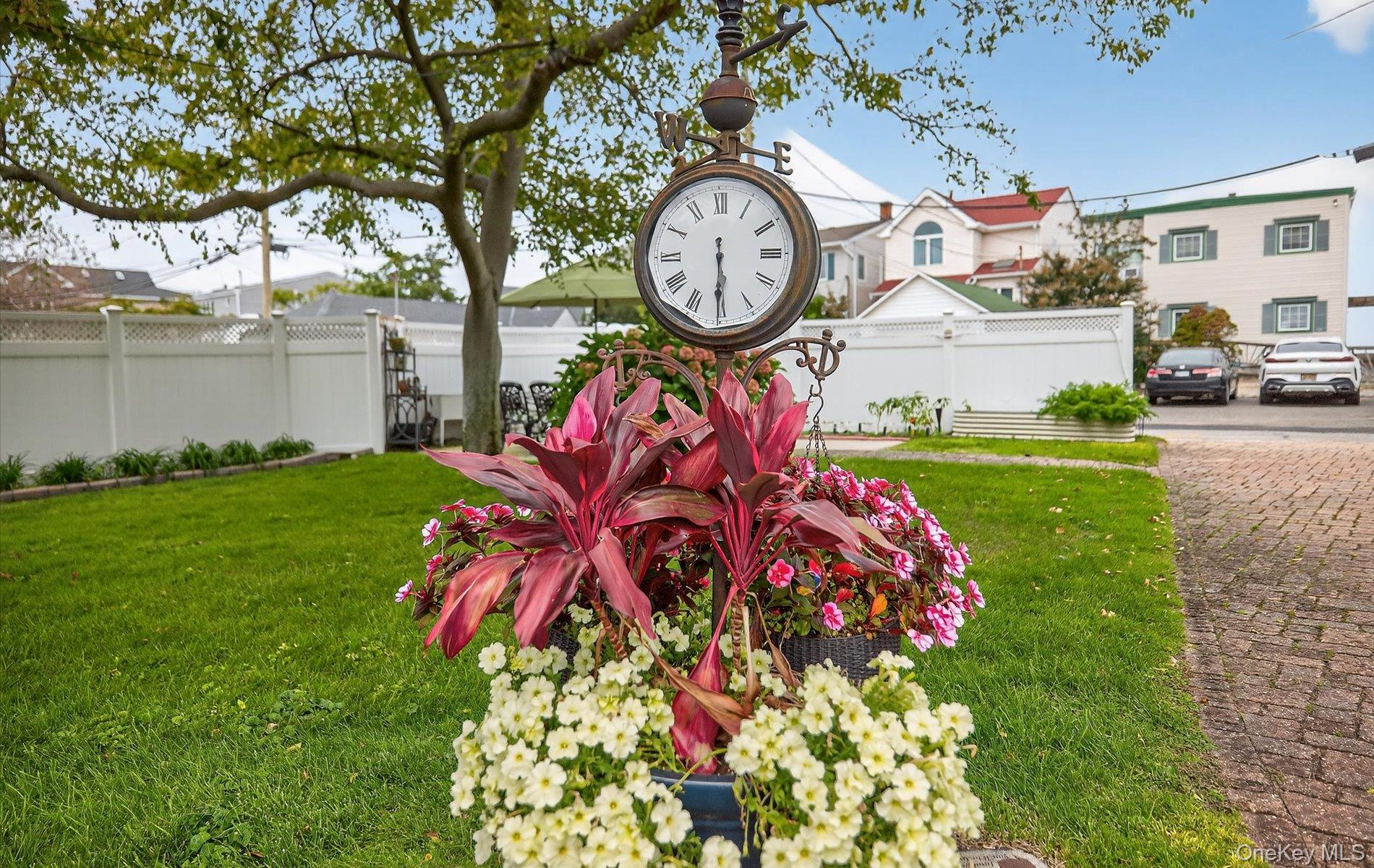 409 Bayville Avenue, Bayville, NY 11709