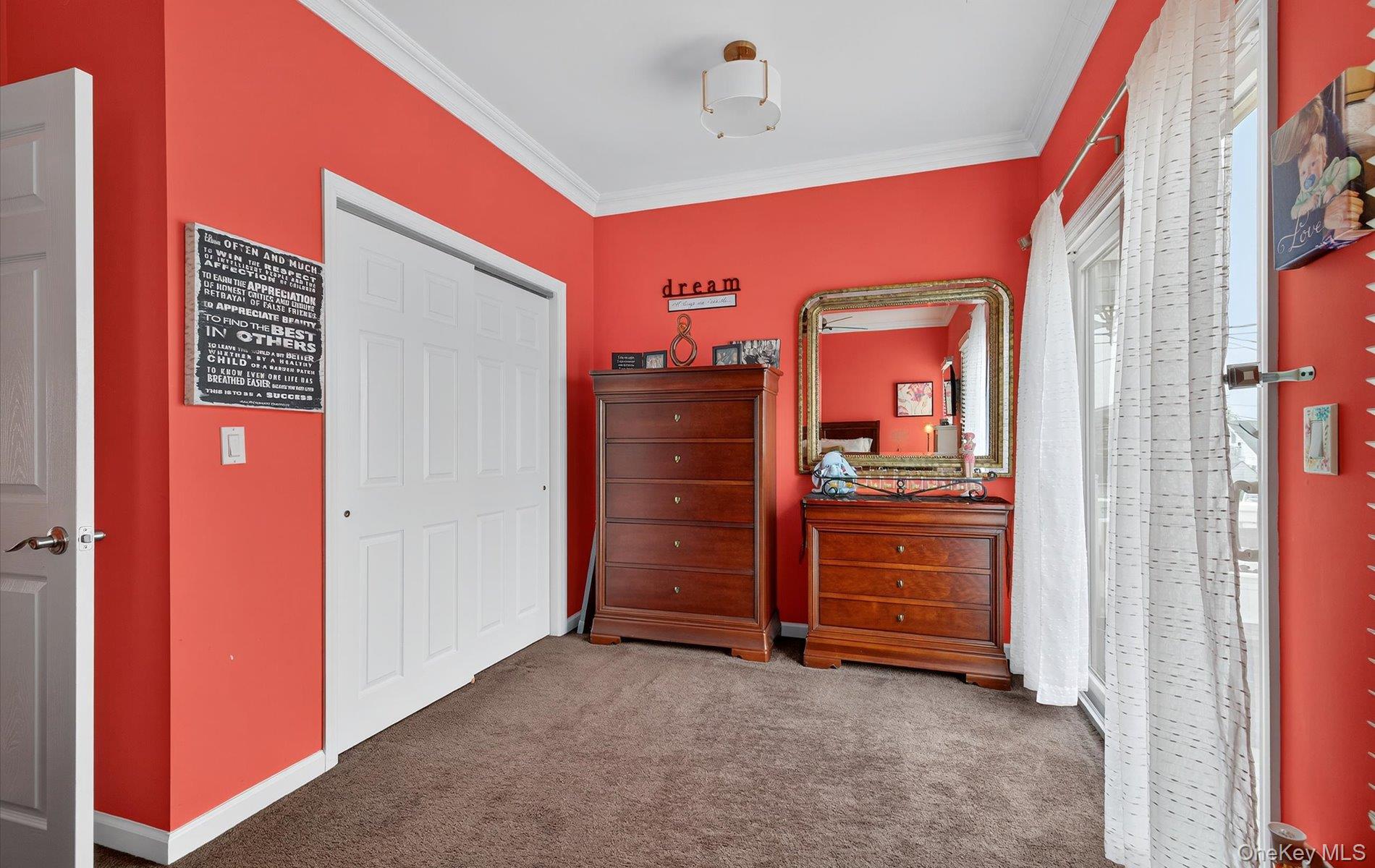 409 Bayville Avenue, Bayville, NY 11709