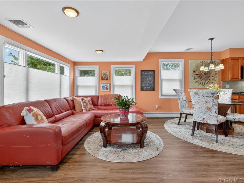 409 Bayville Avenue, Bayville, NY 11709