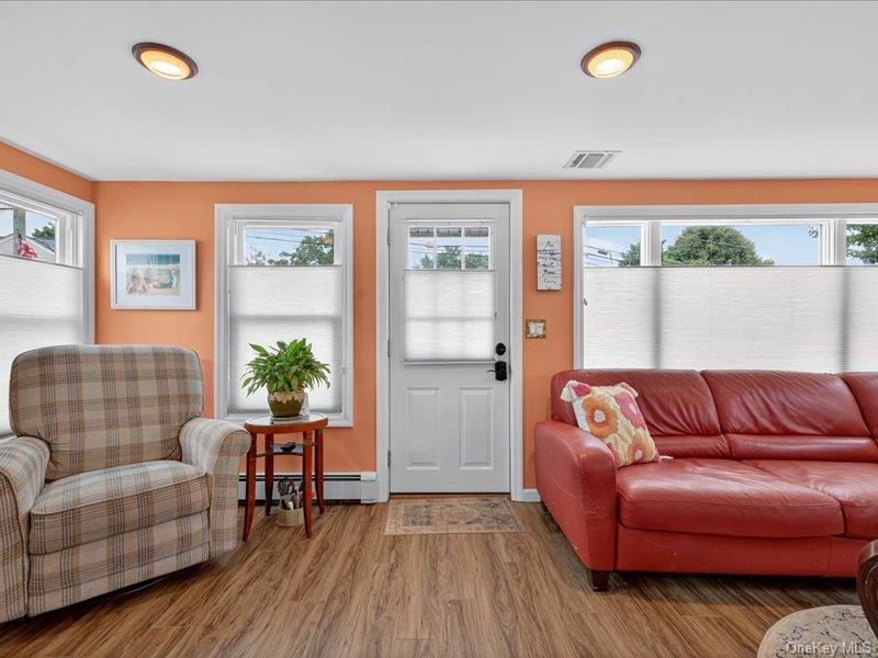 409 Bayville Avenue, Bayville, NY 11709