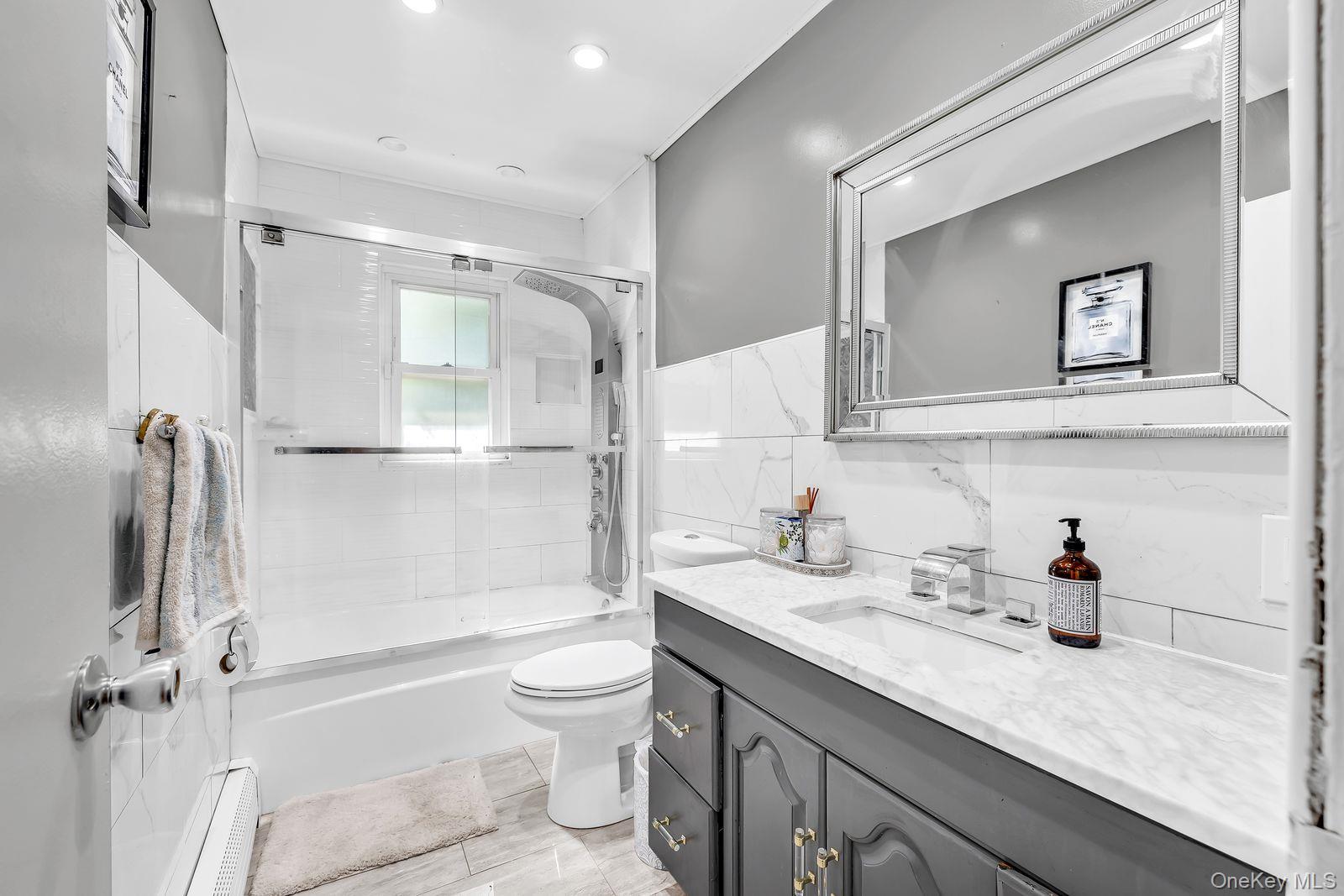 104 Broadway, Malverne, NY 11565