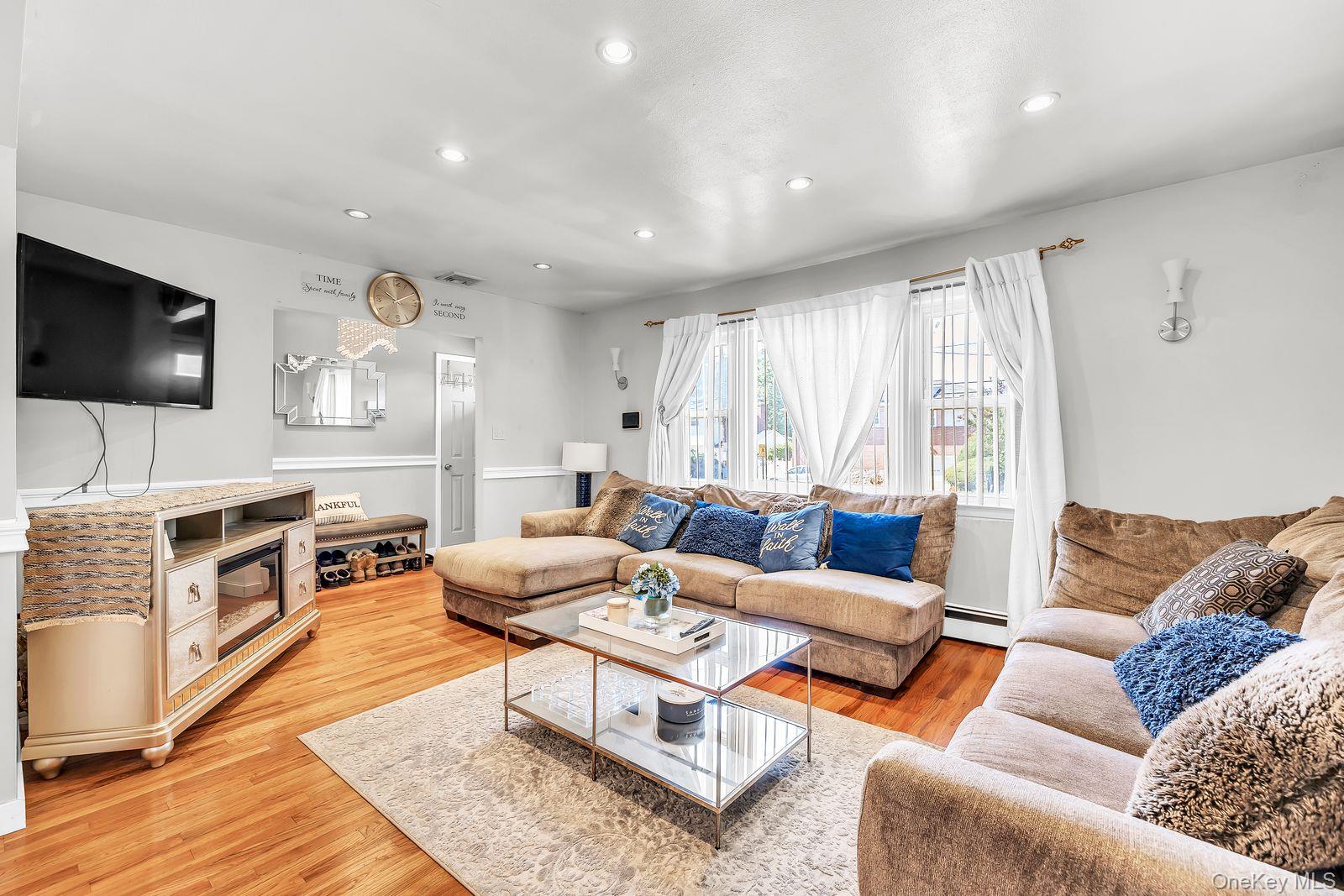 104 Broadway, Malverne, NY 11565