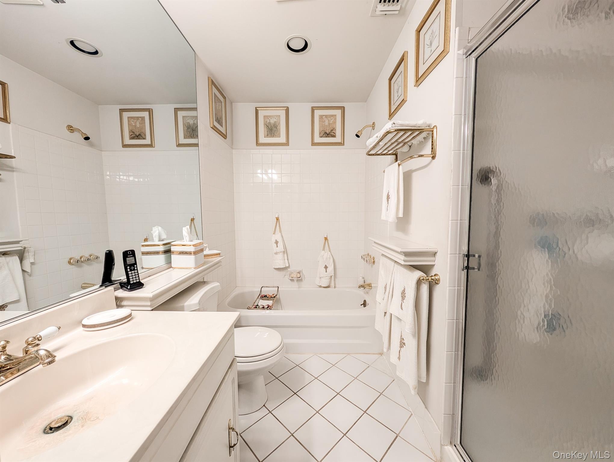 139 Erin Lane, East Setauket, NY 11733