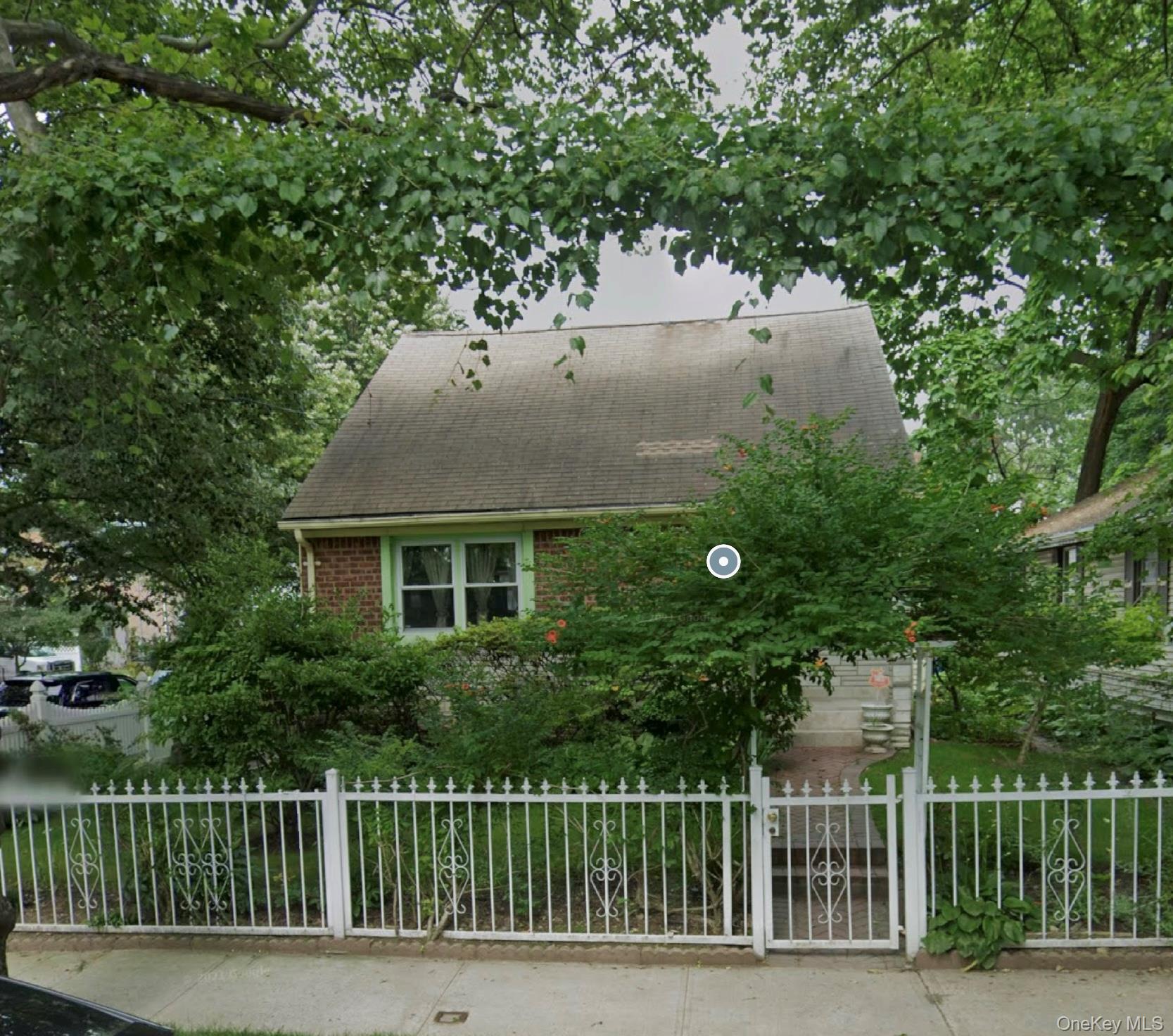 46-27 206 St, Bayside, NY 11361