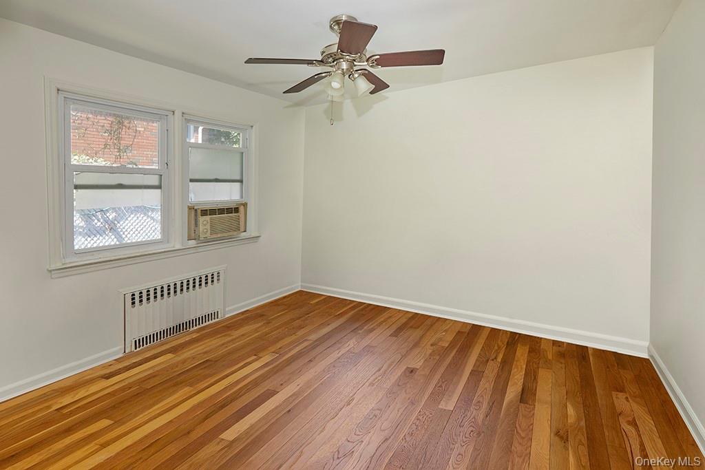 59 Bayview Place, Staten Island, NY 10304