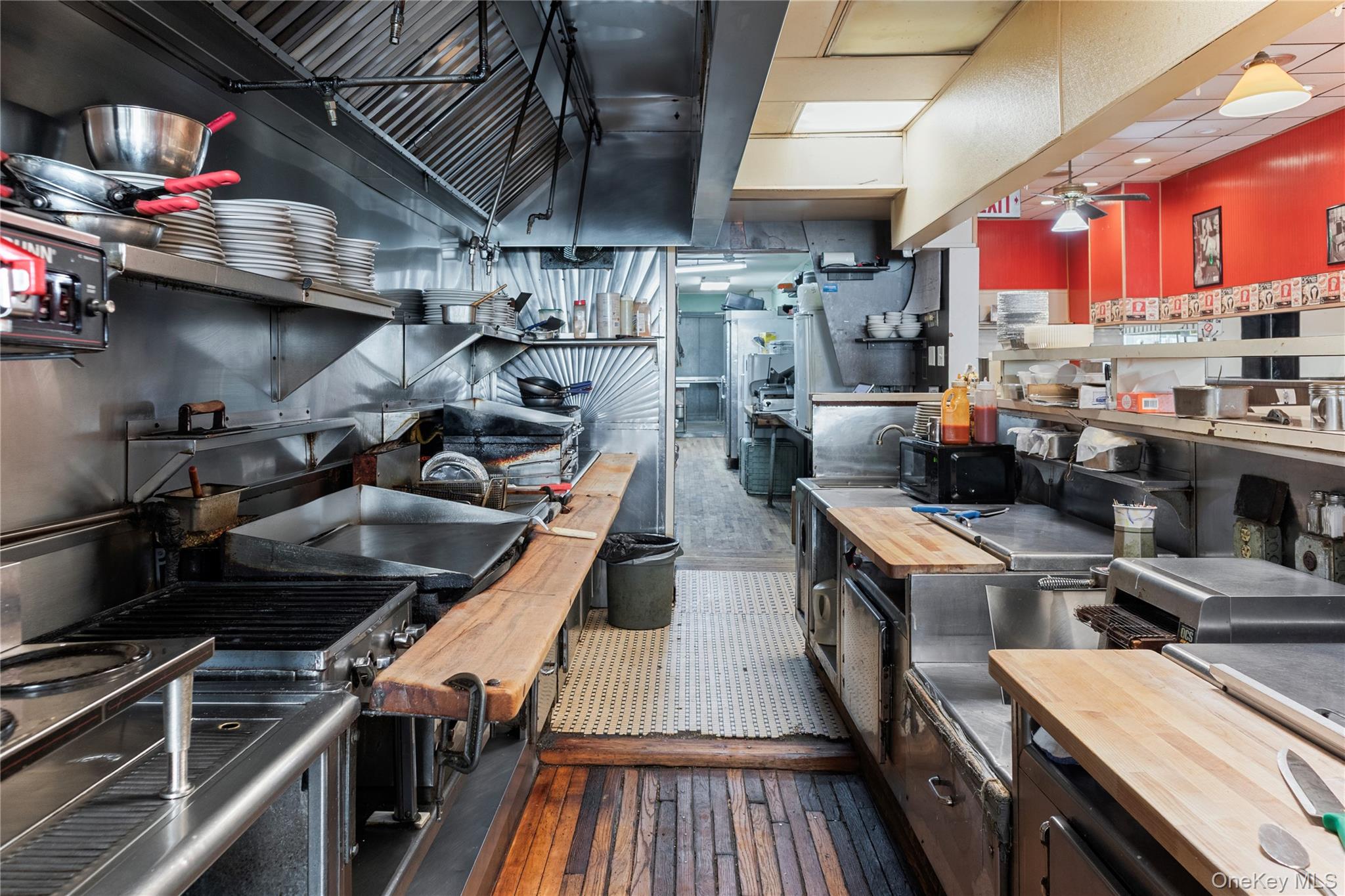 8-10 Glen Street # 8, Glen Cove, NY 11542