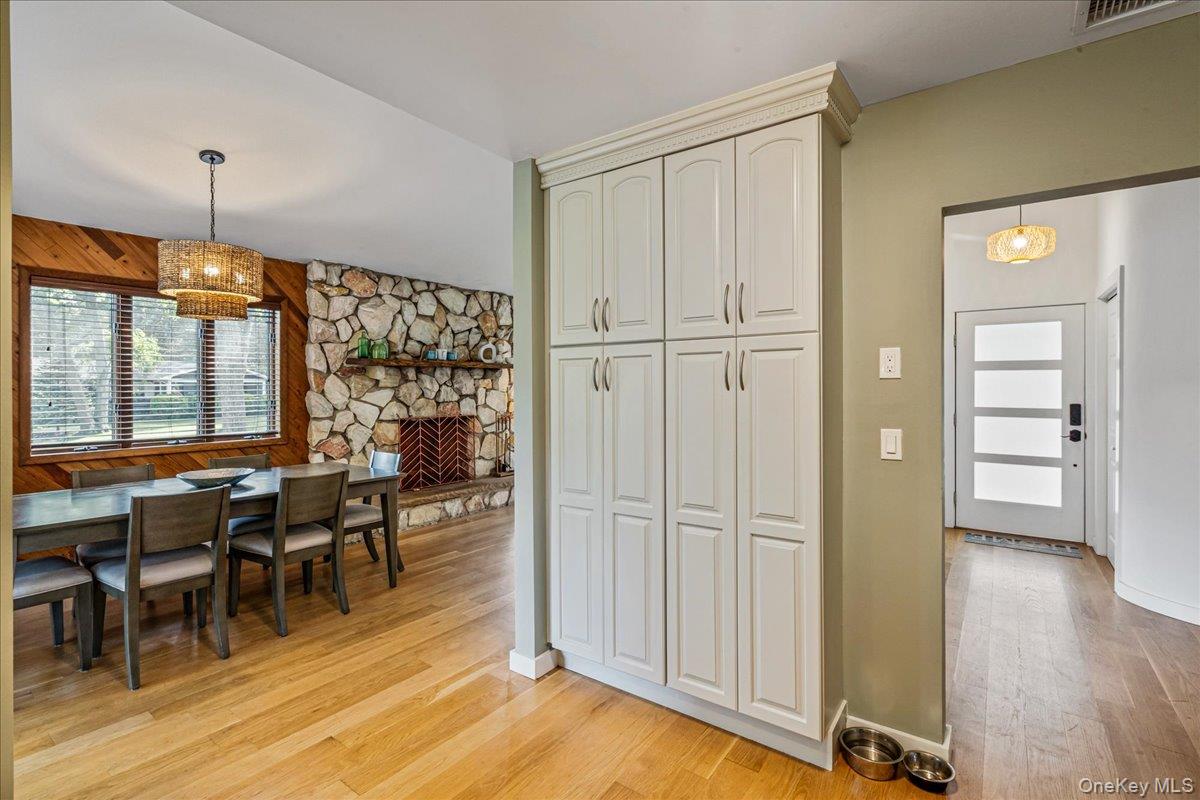 22 Howell Place, Speonk, NY 11972