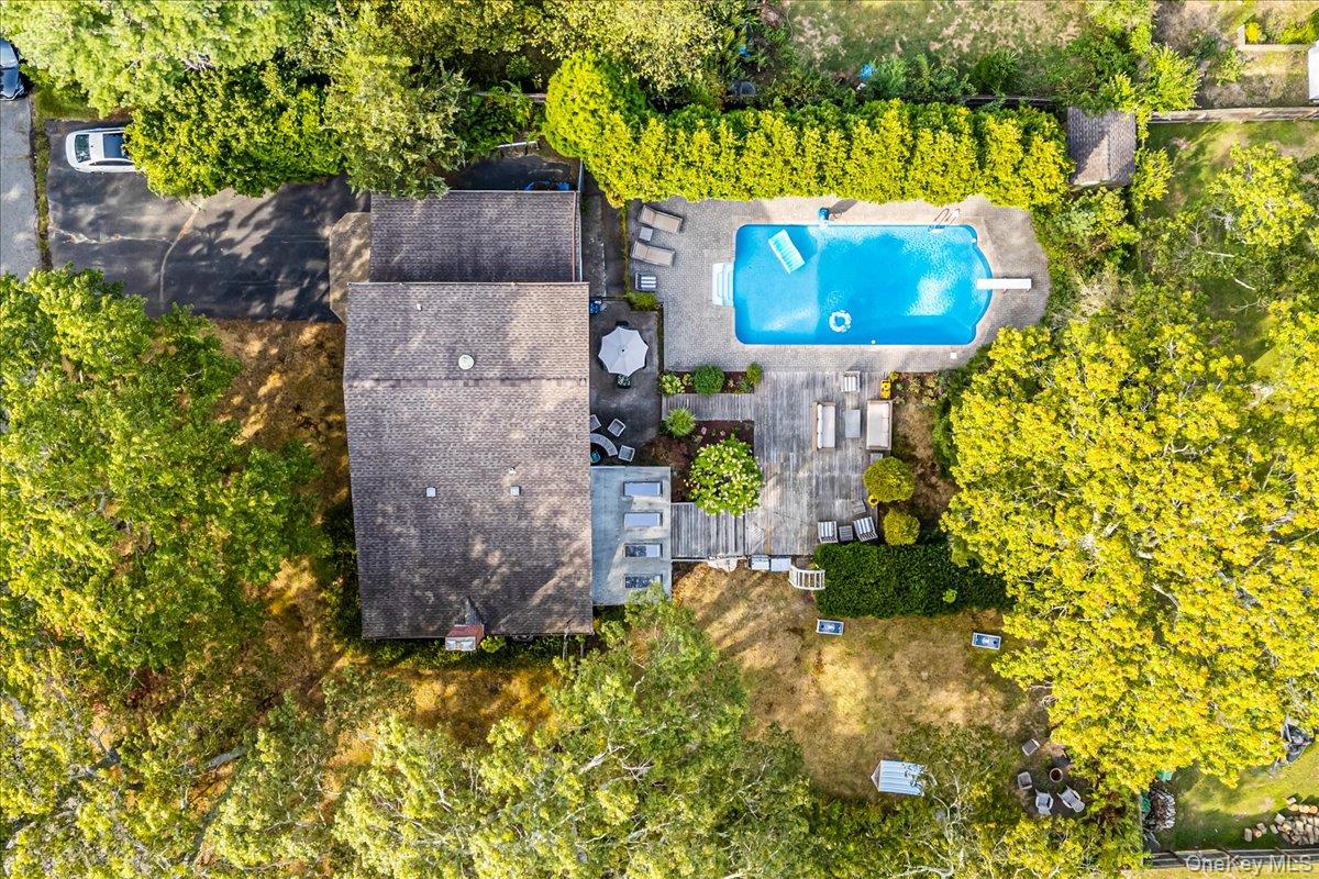 22 Howell Place, Speonk, NY 11972