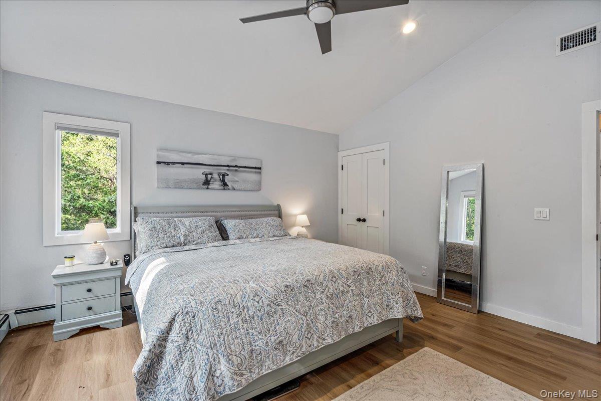 22 Howell Place, Speonk, NY 11972