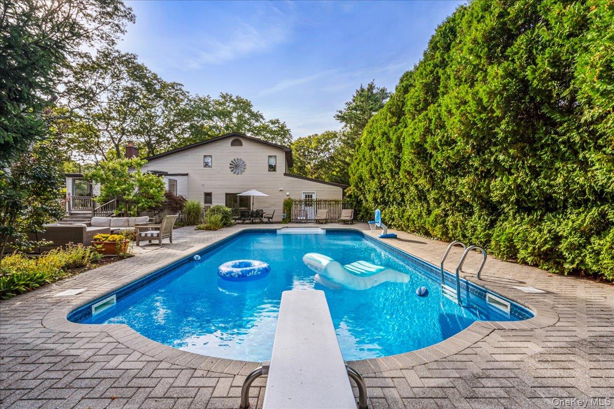 22 Howell Place, Speonk, NY 11972