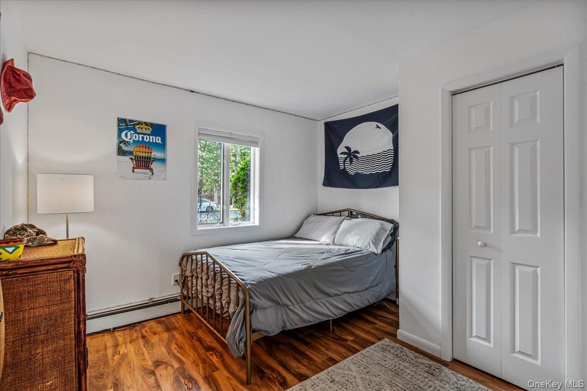 22 Howell Place, Speonk, NY 11972