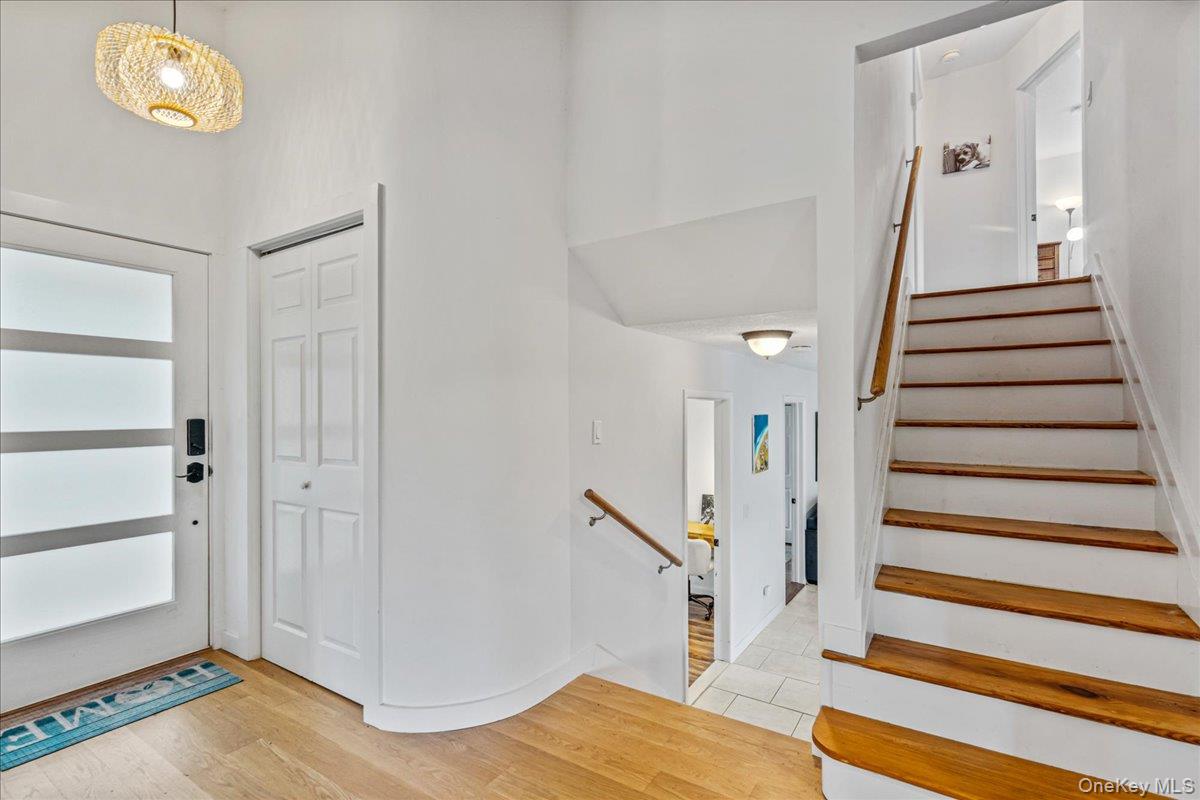 22 Howell Place, Speonk, NY 11972