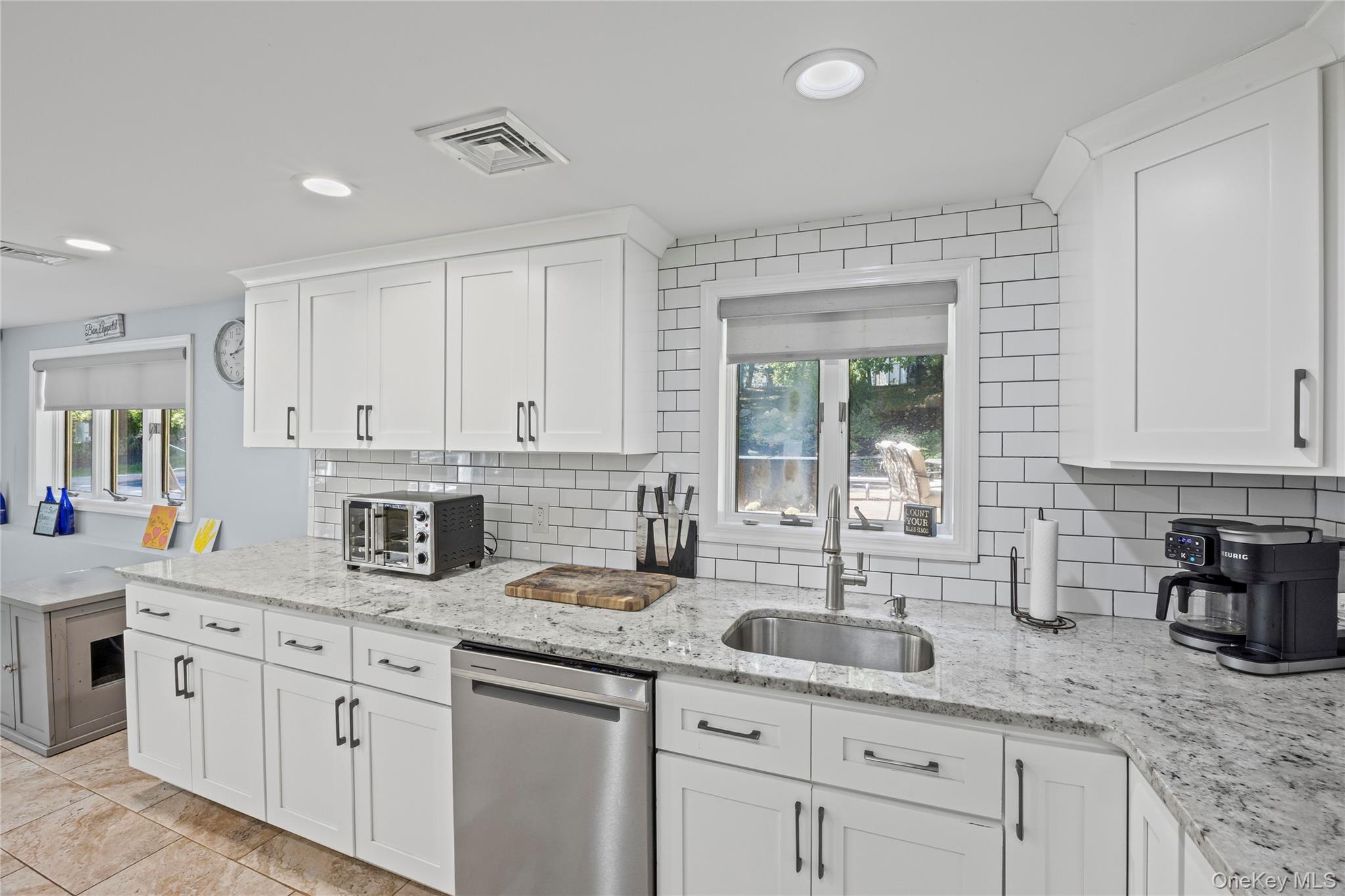 6 Edgewood Avenue, Port Jefferson, NY 11777