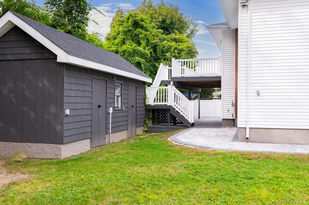 22 Brian Drive, East Islip, NY 11730