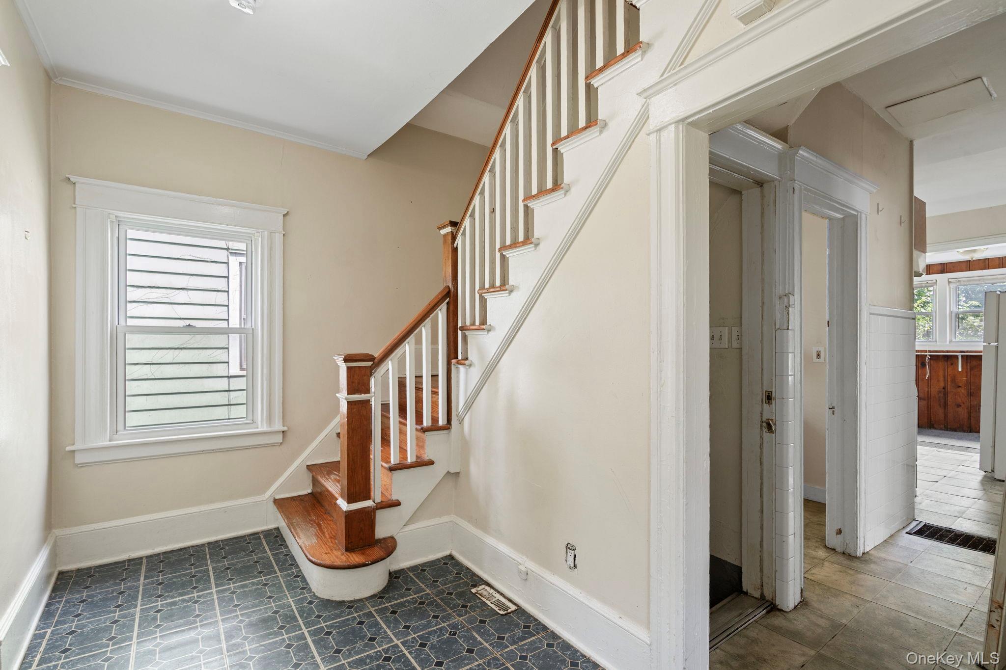 16 Eastman Terrace, Poughkeepsie, NY 12601