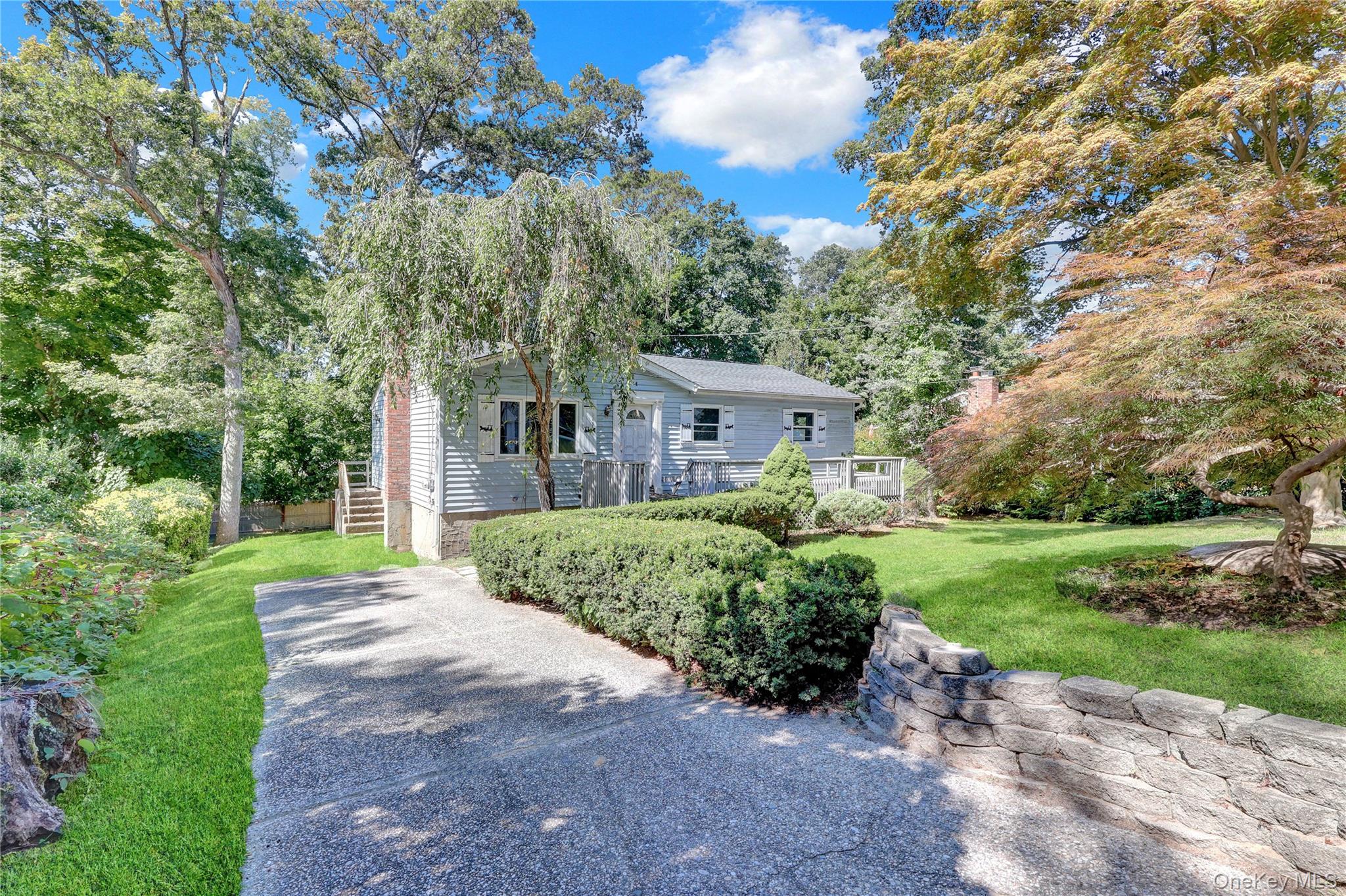 6 Palm Road, Rocky Point, NY 11778