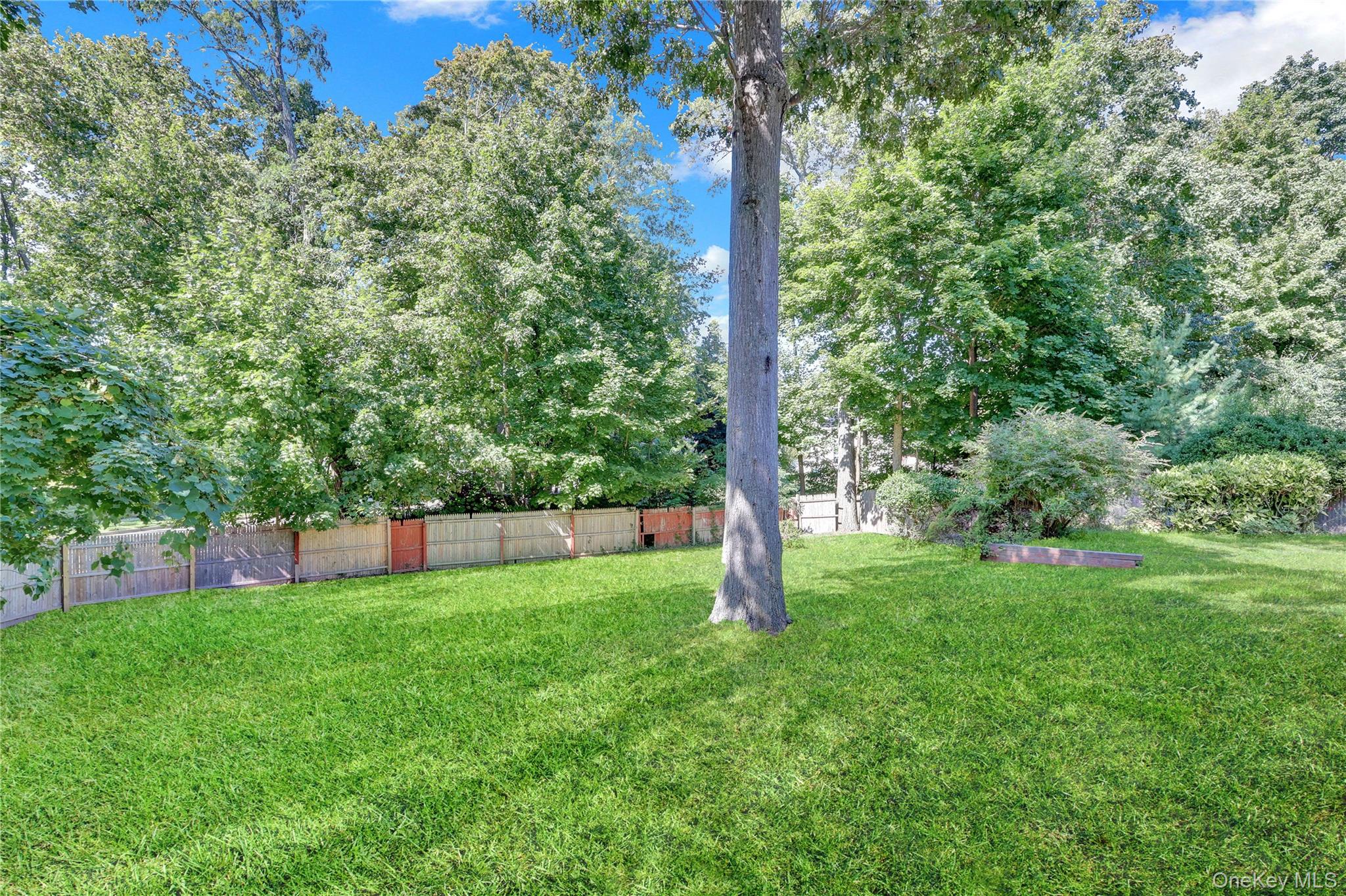 6 Palm Road, Rocky Point, NY 11778