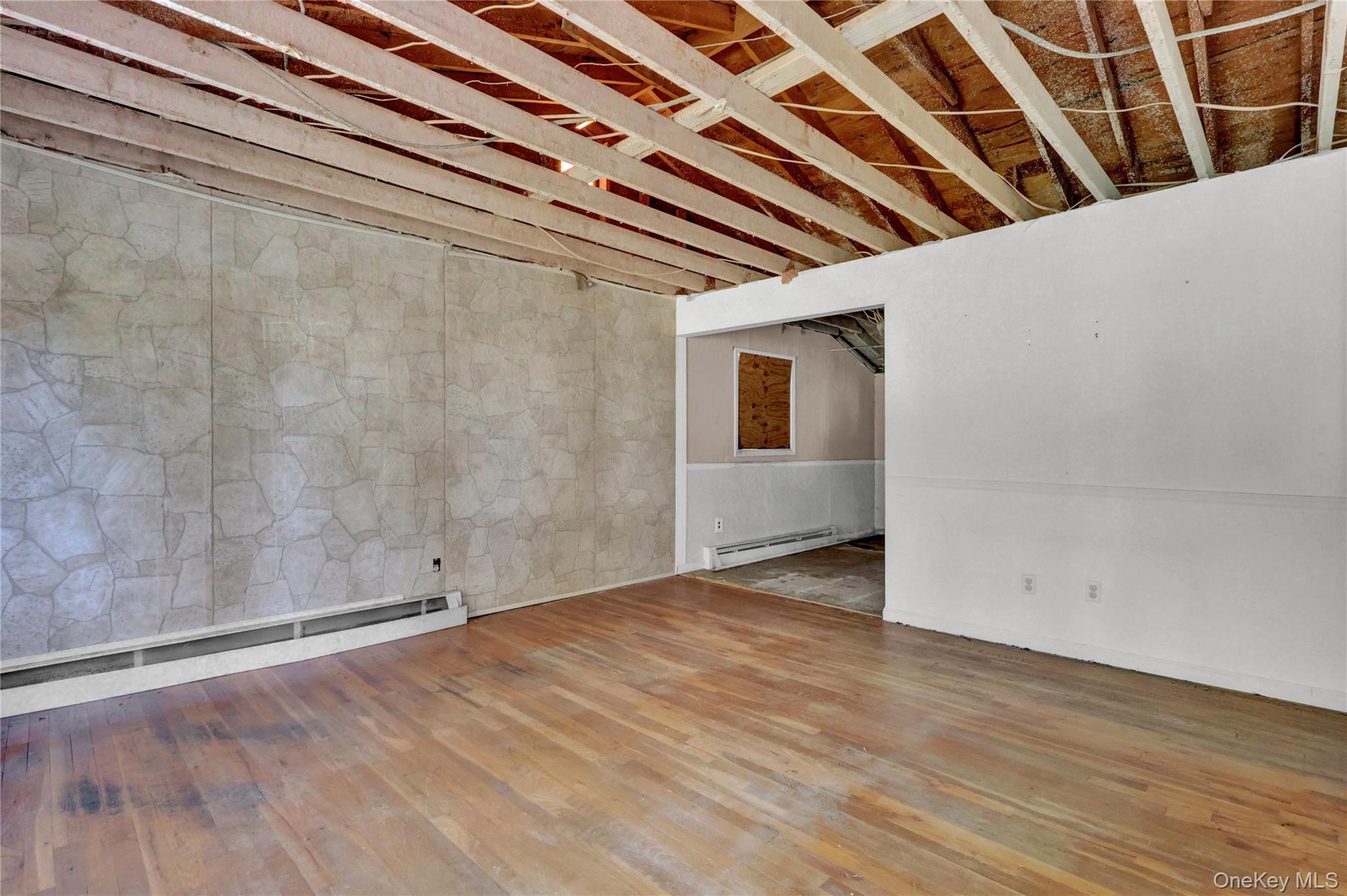 6 Palm Road, Rocky Point, NY 11778