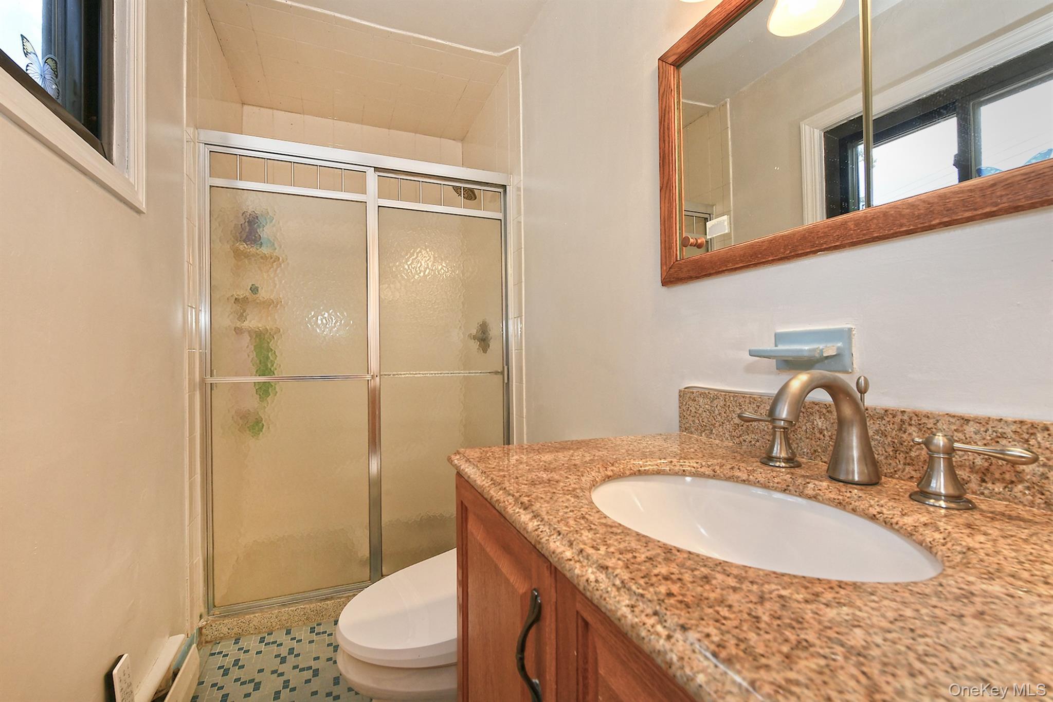 105 Roxton Road, Plainview, NY 11803