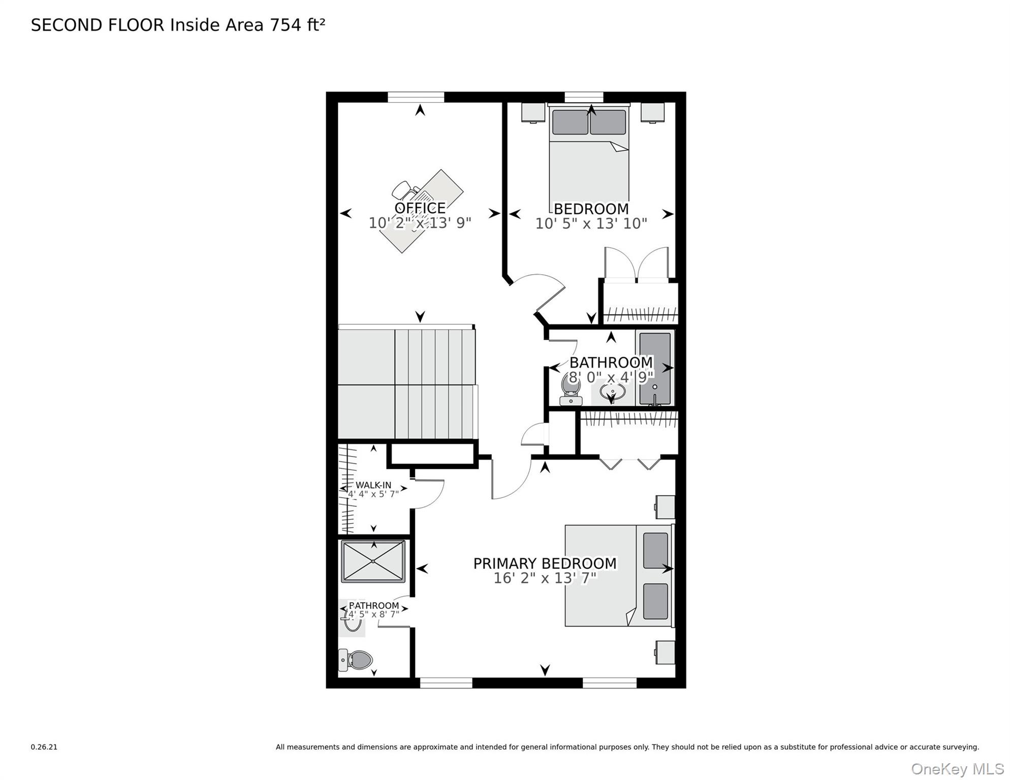 12 Hampton Way, Woodbury, NY 11797