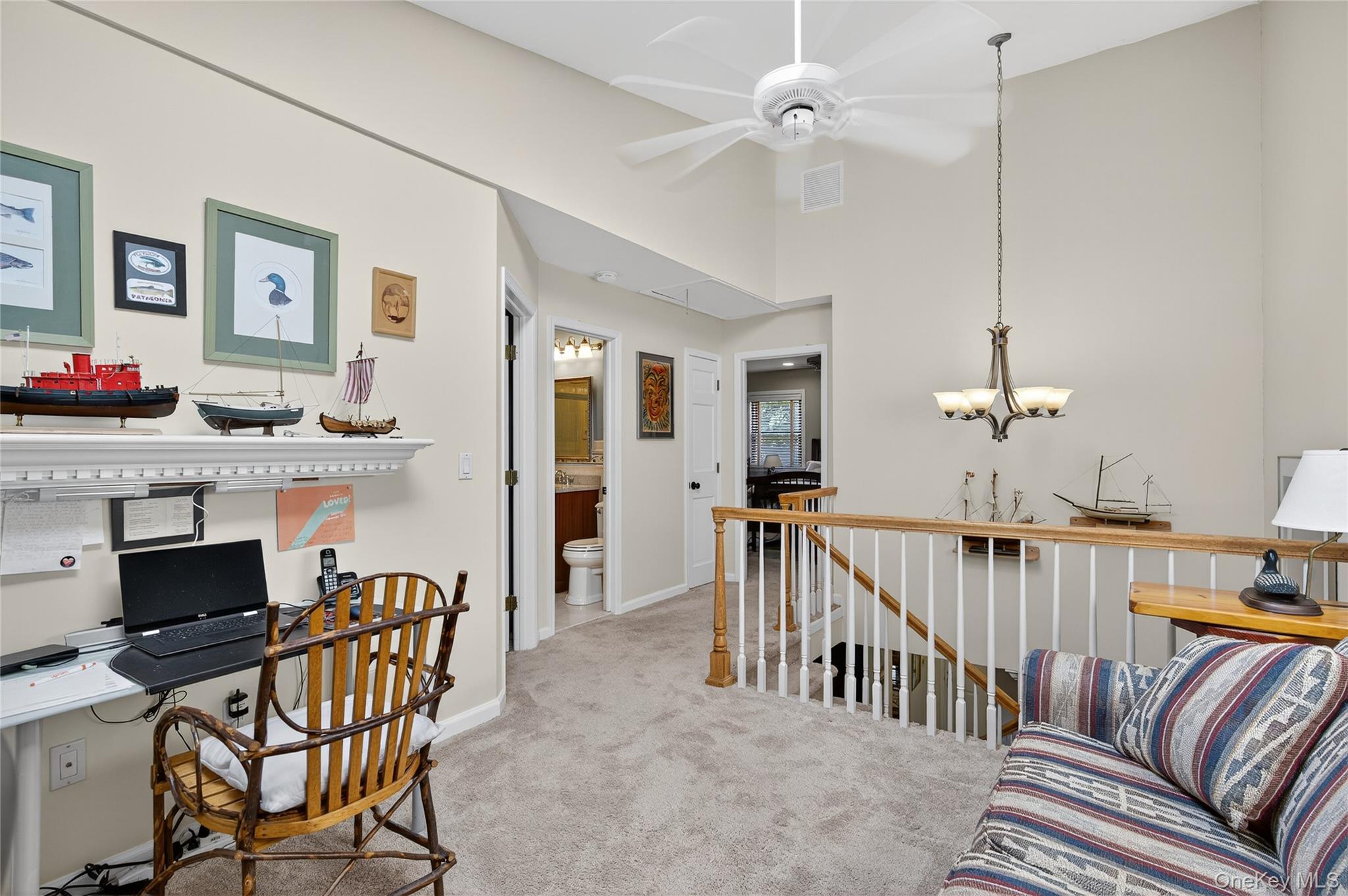 12 Hampton Way, Woodbury, NY 11797