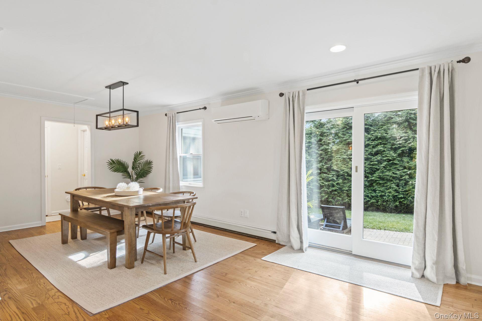 40 Quaker Path, Stony Brook, NY 11790