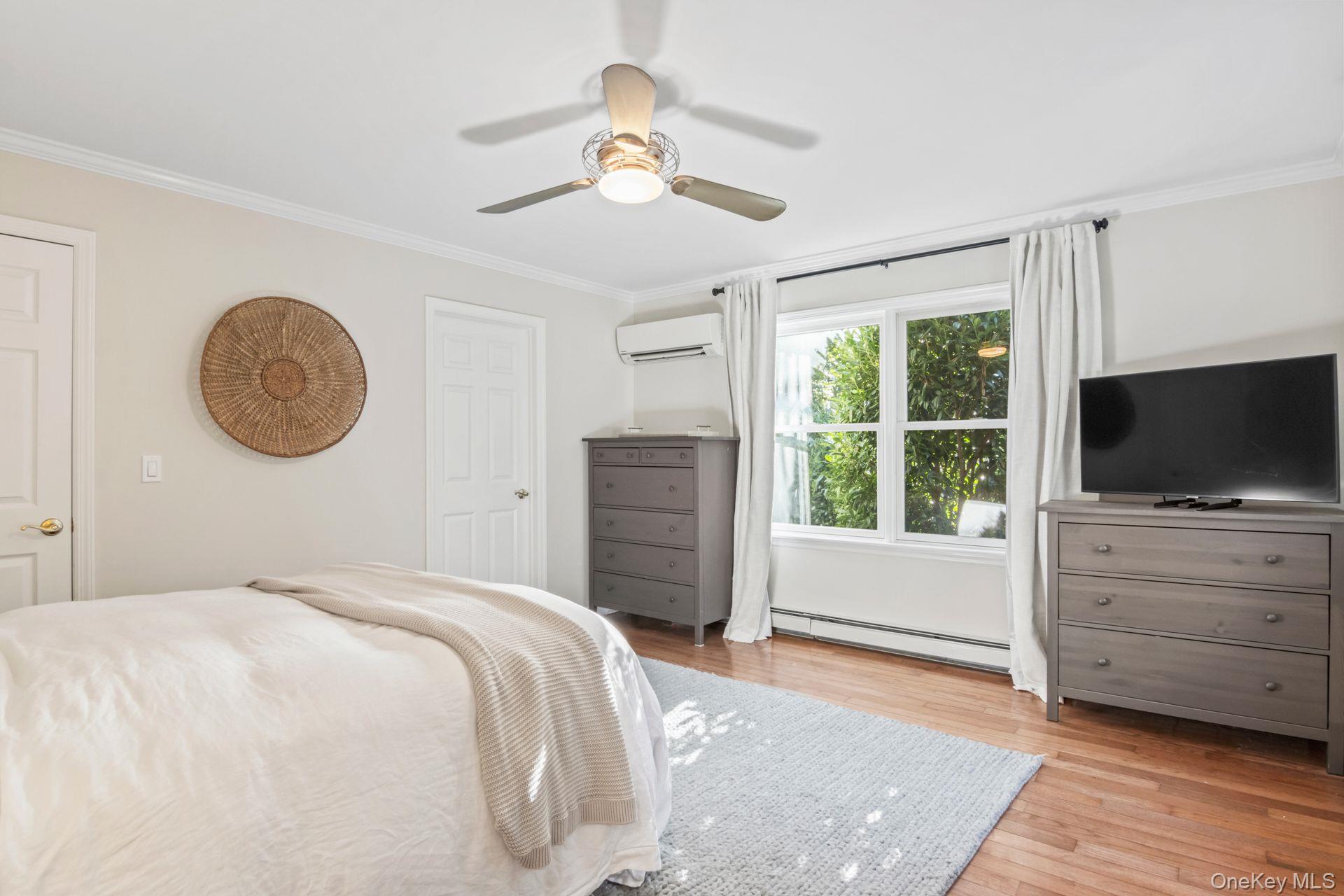 40 Quaker Path, Stony Brook, NY 11790