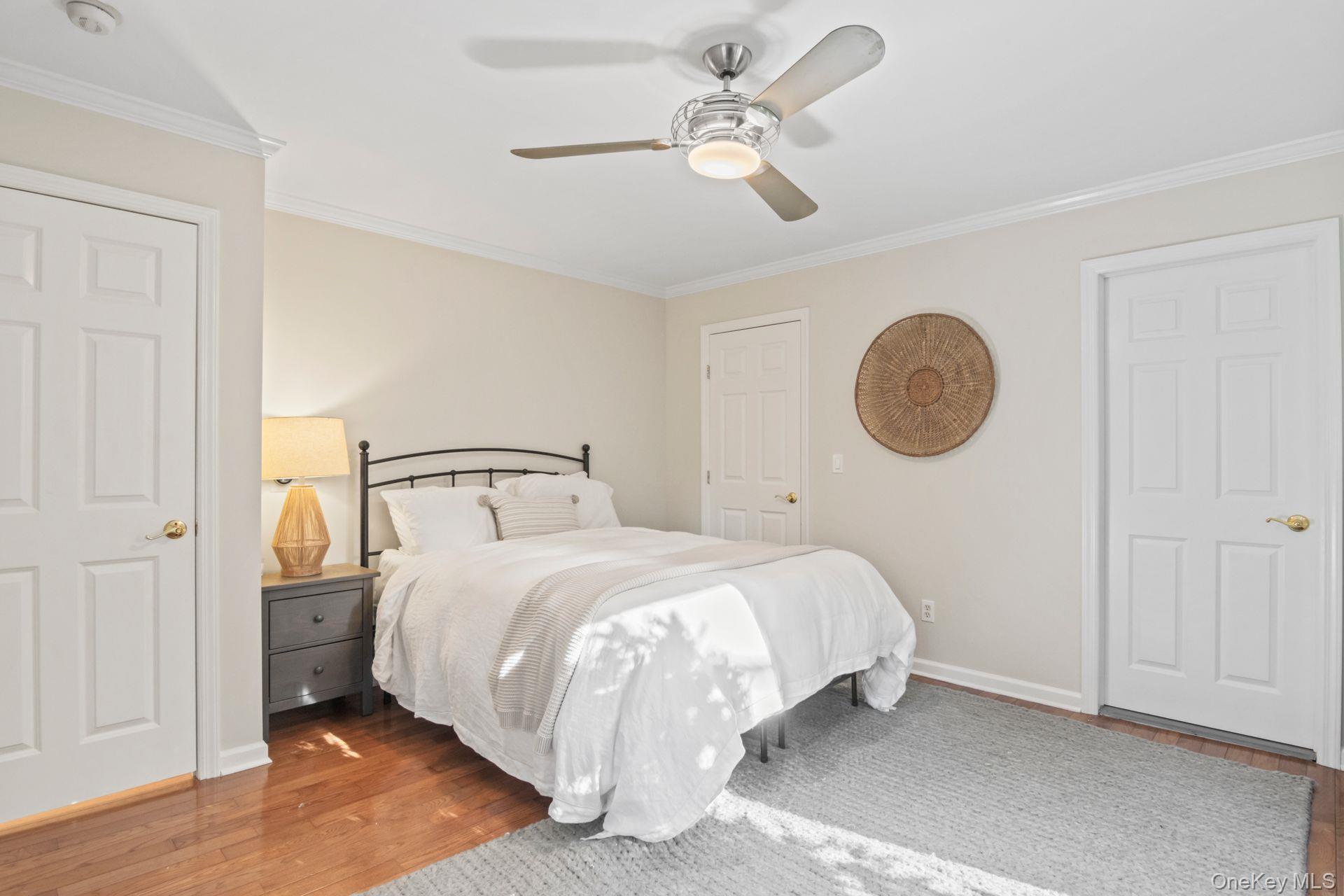 40 Quaker Path, Stony Brook, NY 11790