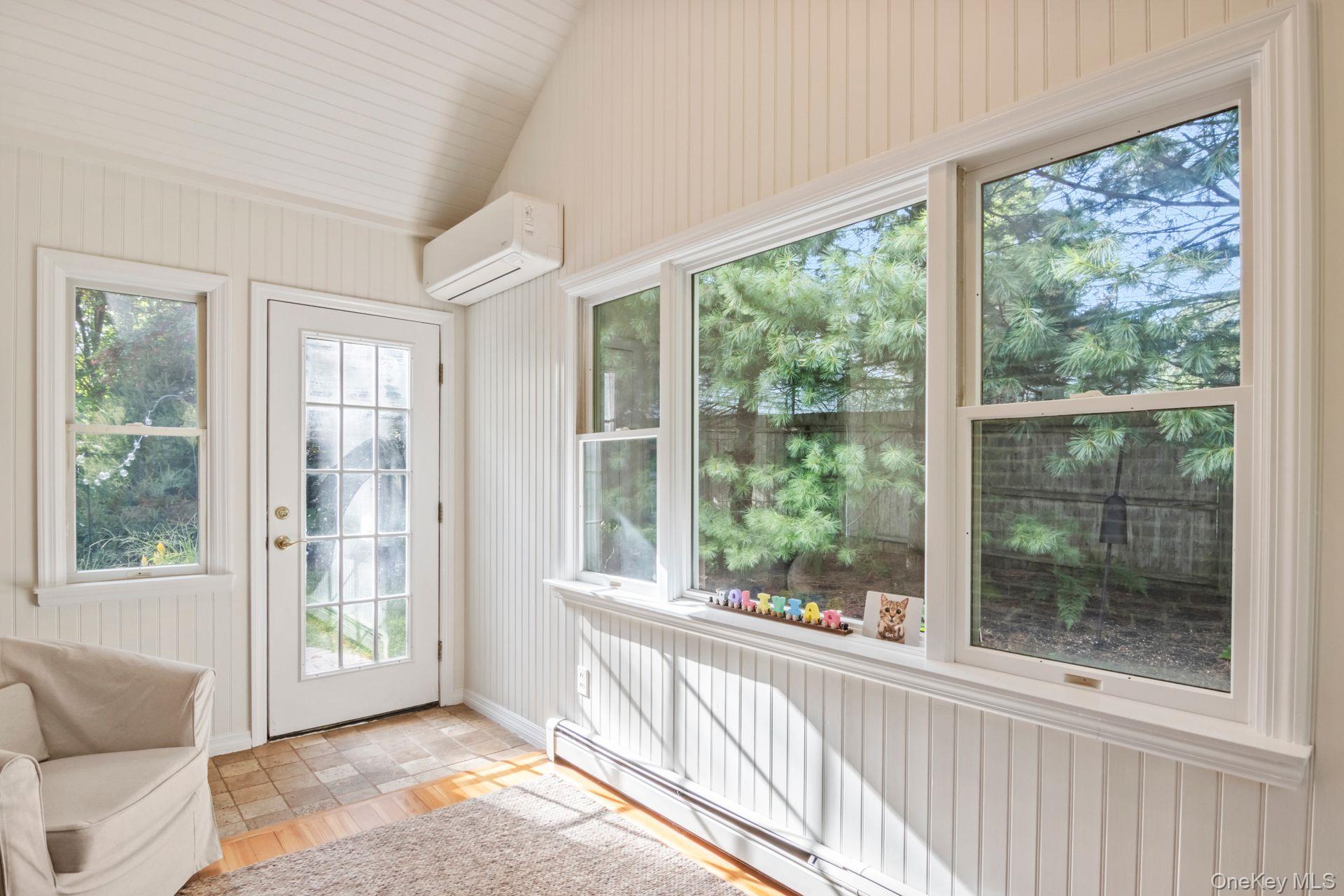 40 Quaker Path, Stony Brook, NY 11790