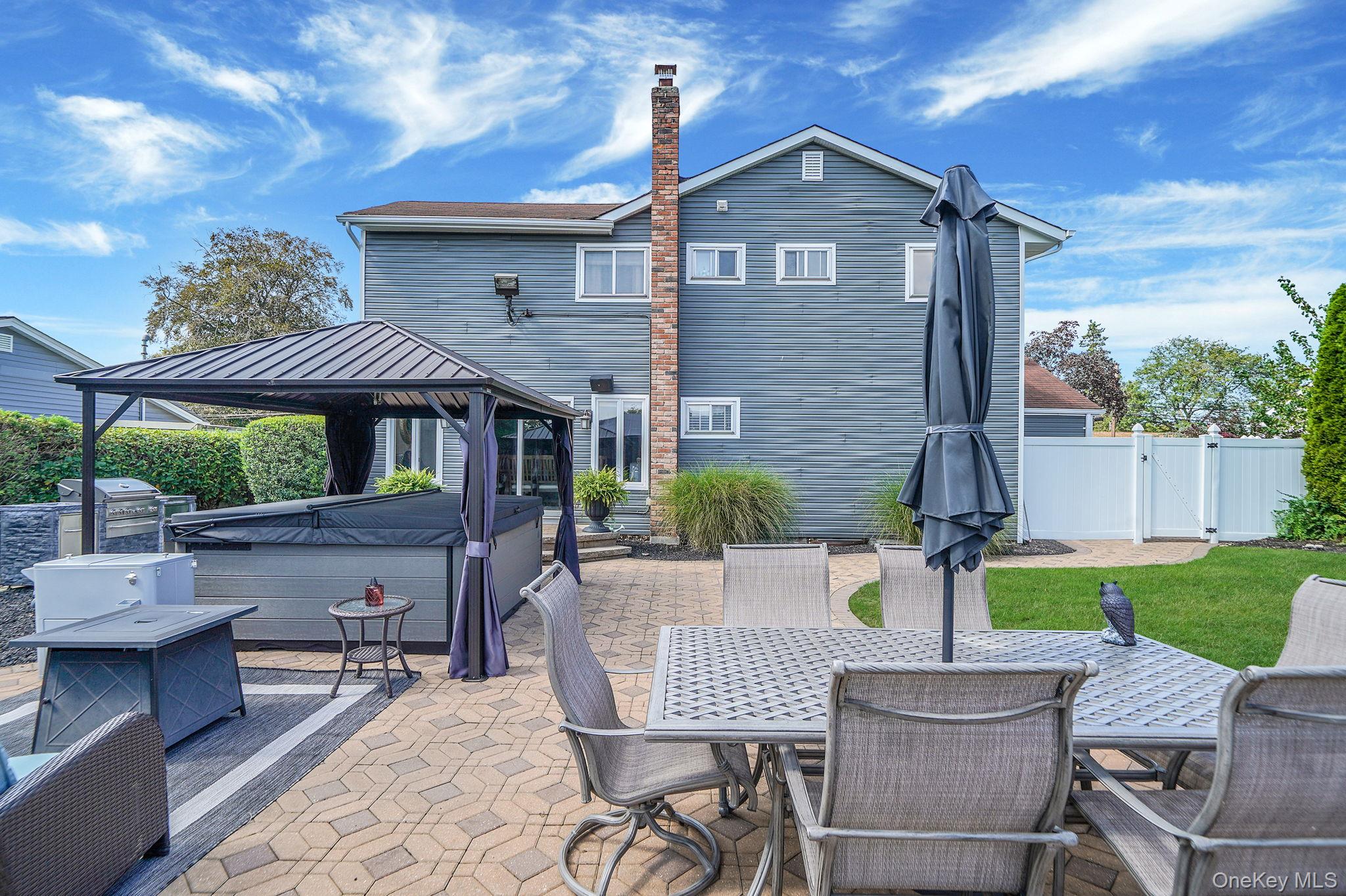 19 Madison Avenue, Deer Park, NY 11729