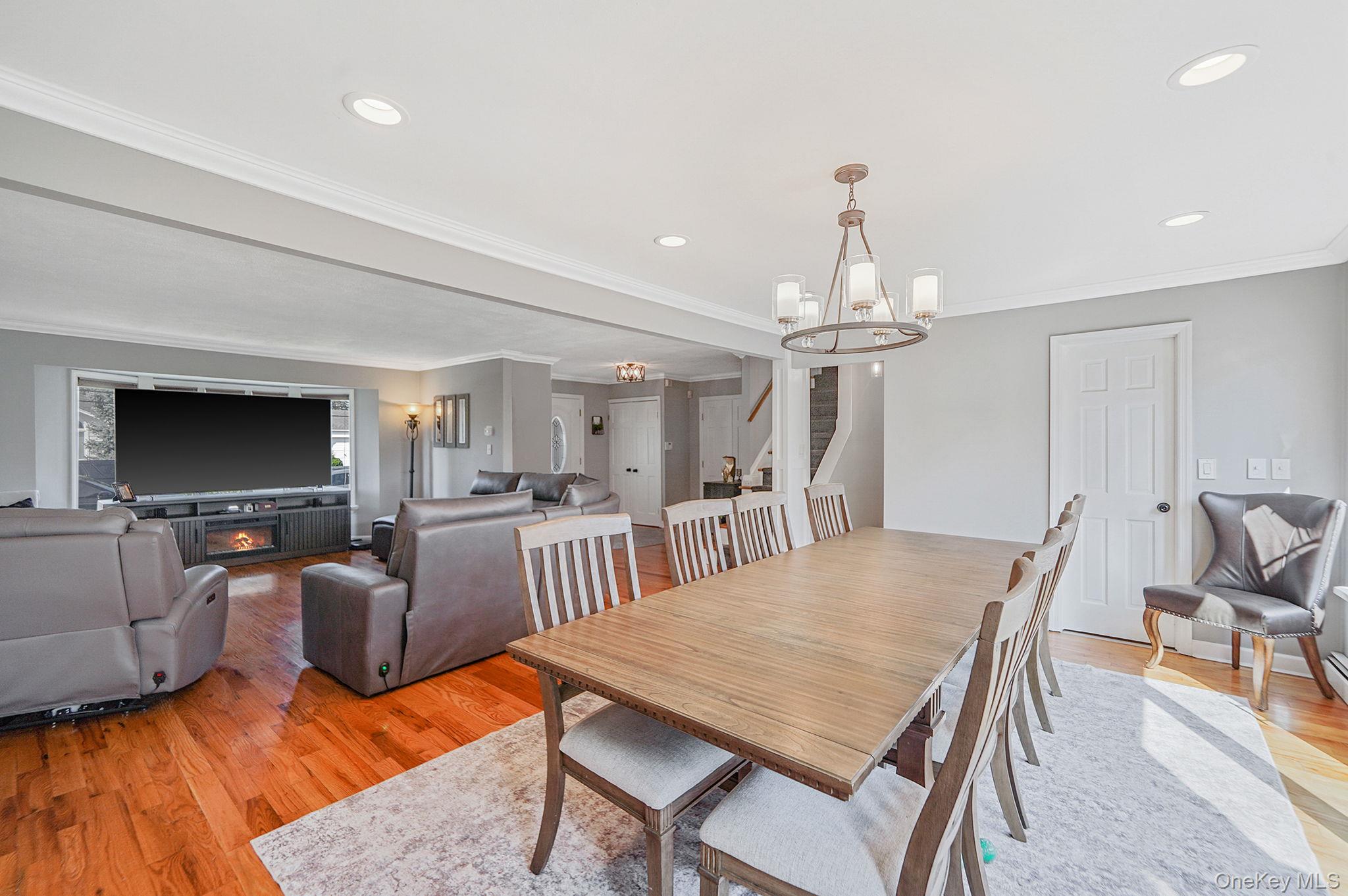 19 Madison Avenue, Deer Park, NY 11729