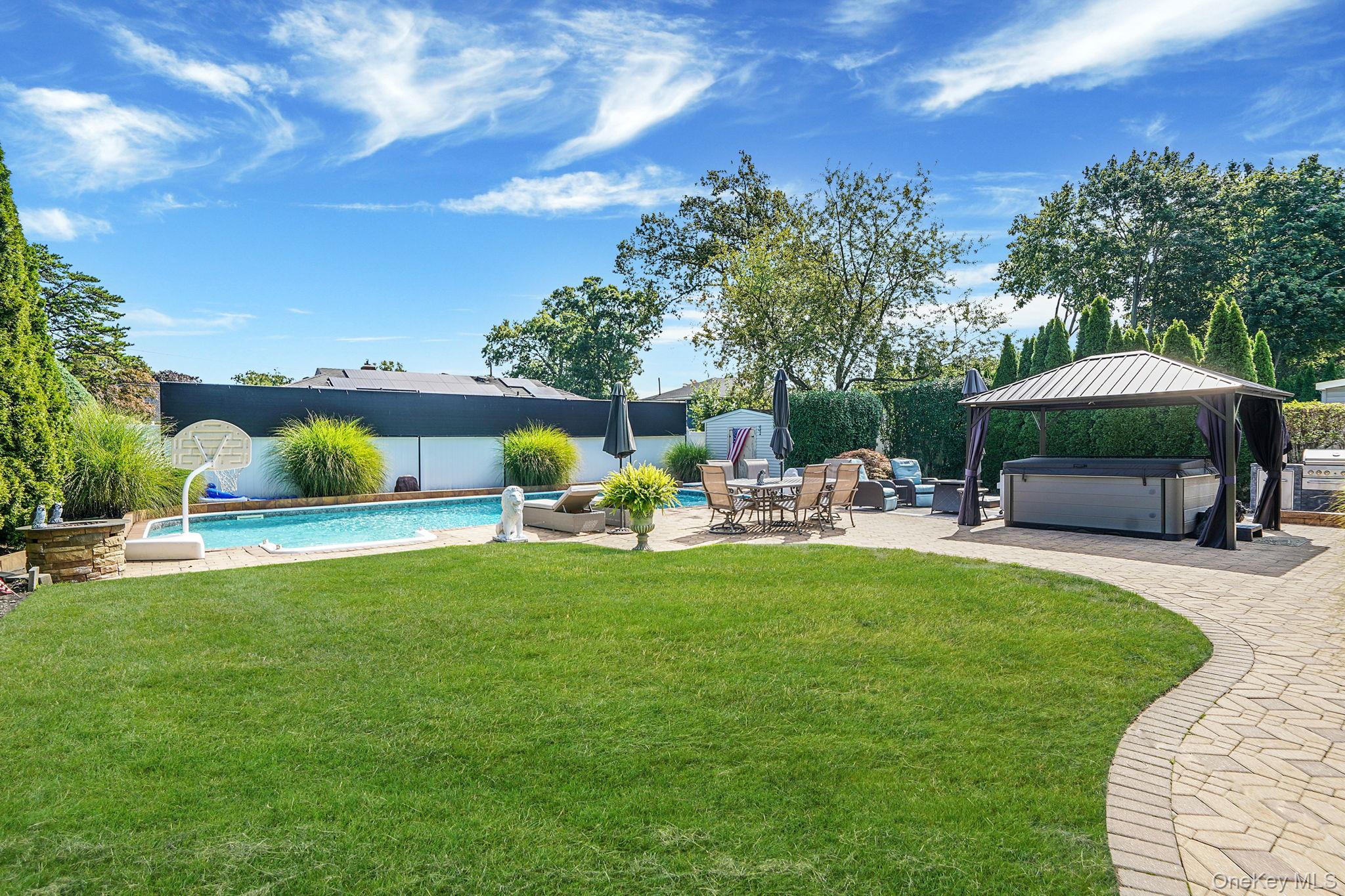 19 Madison Avenue, Deer Park, NY 11729