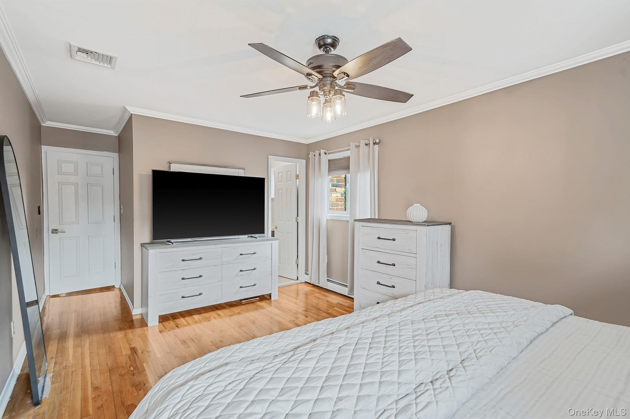 19 Madison Avenue, Deer Park, NY 11729