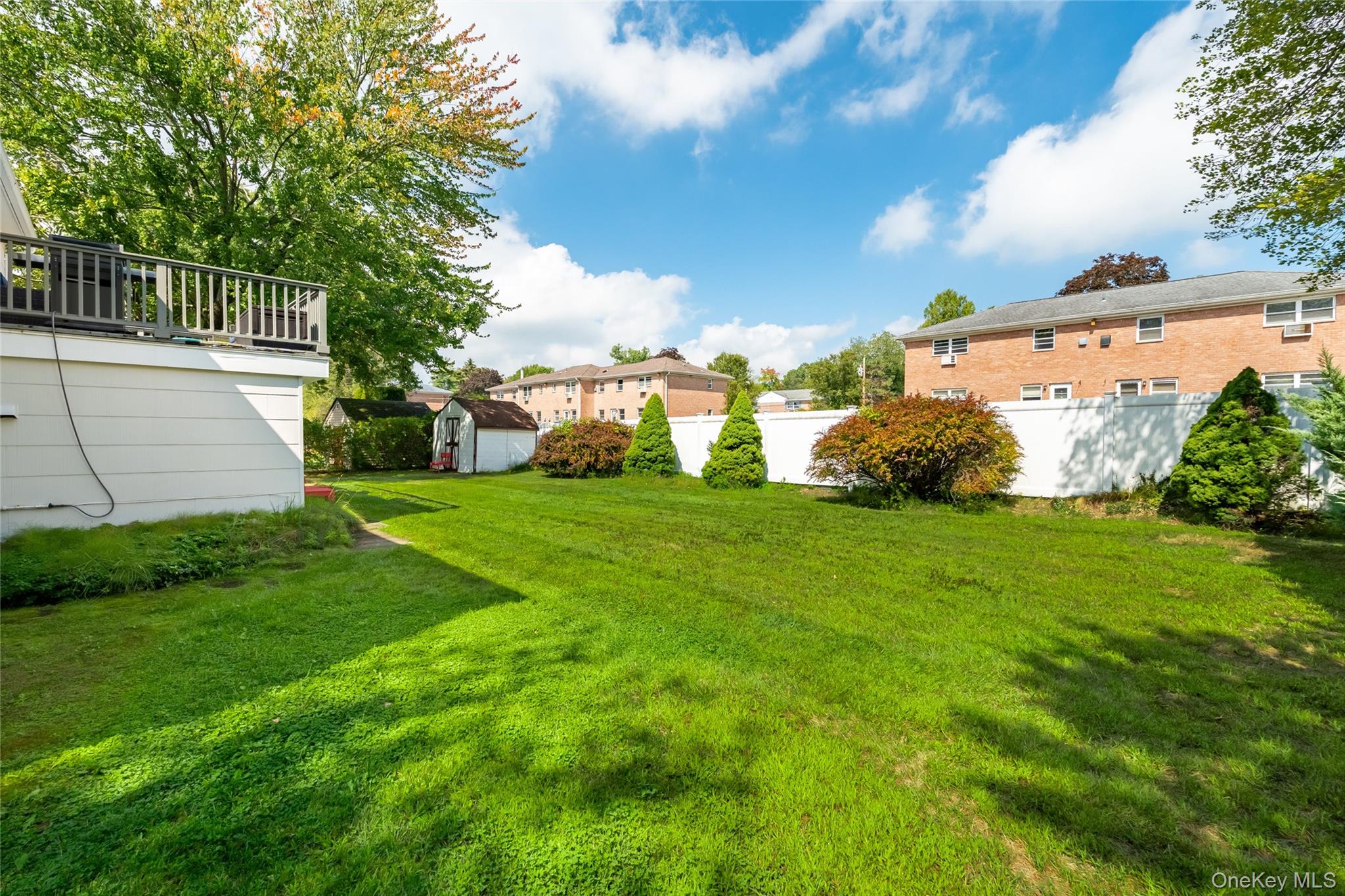 25 Meyer Oval, Pearl River, NY 10965