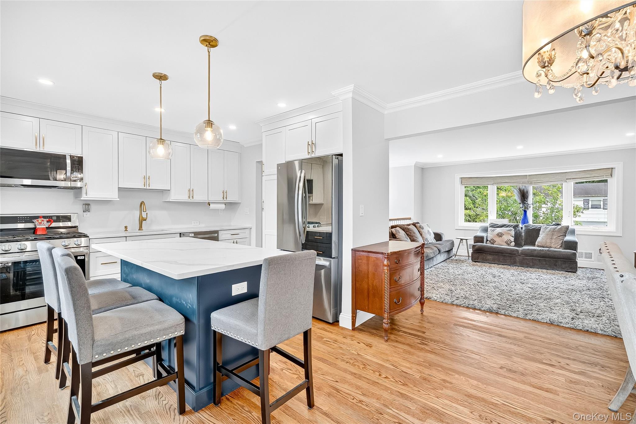 25 Meyer Oval, Pearl River, NY 10965