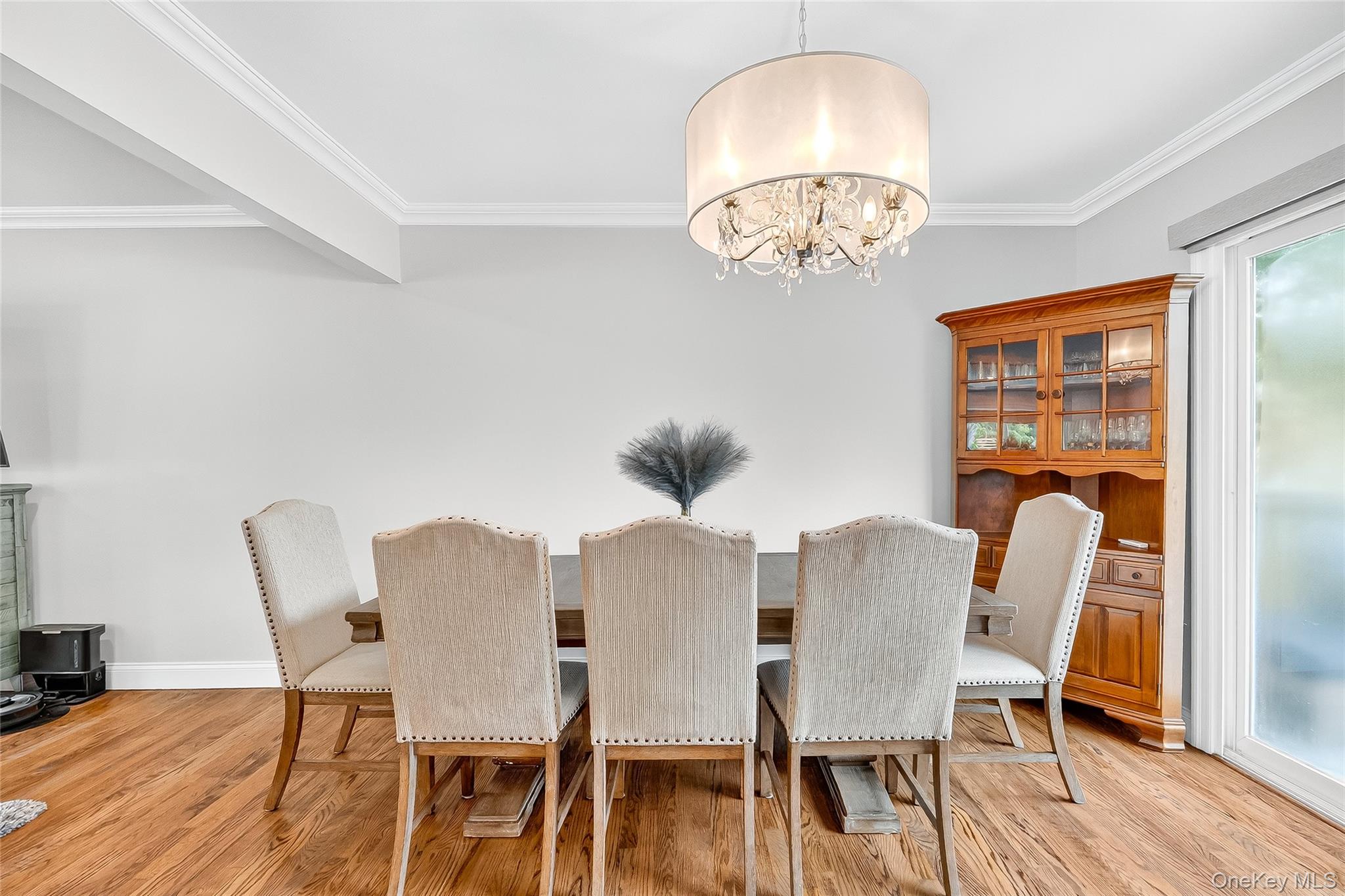 25 Meyer Oval, Pearl River, NY 10965