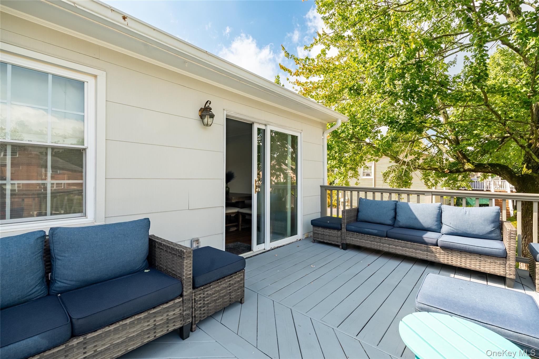 25 Meyer Oval, Pearl River, NY 10965