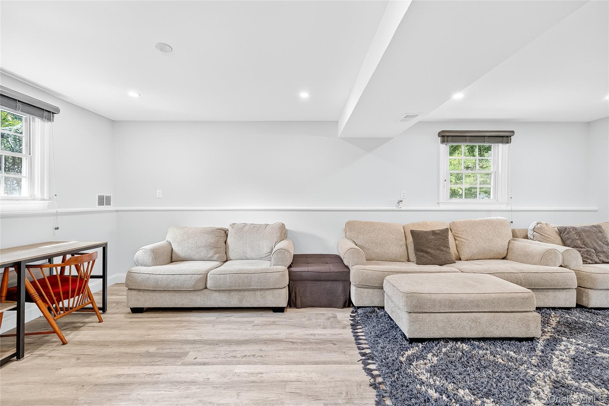 25 Meyer Oval, Pearl River, NY 10965