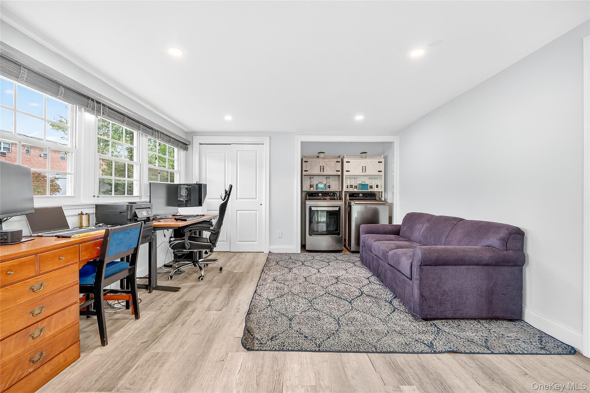 25 Meyer Oval, Pearl River, NY 10965