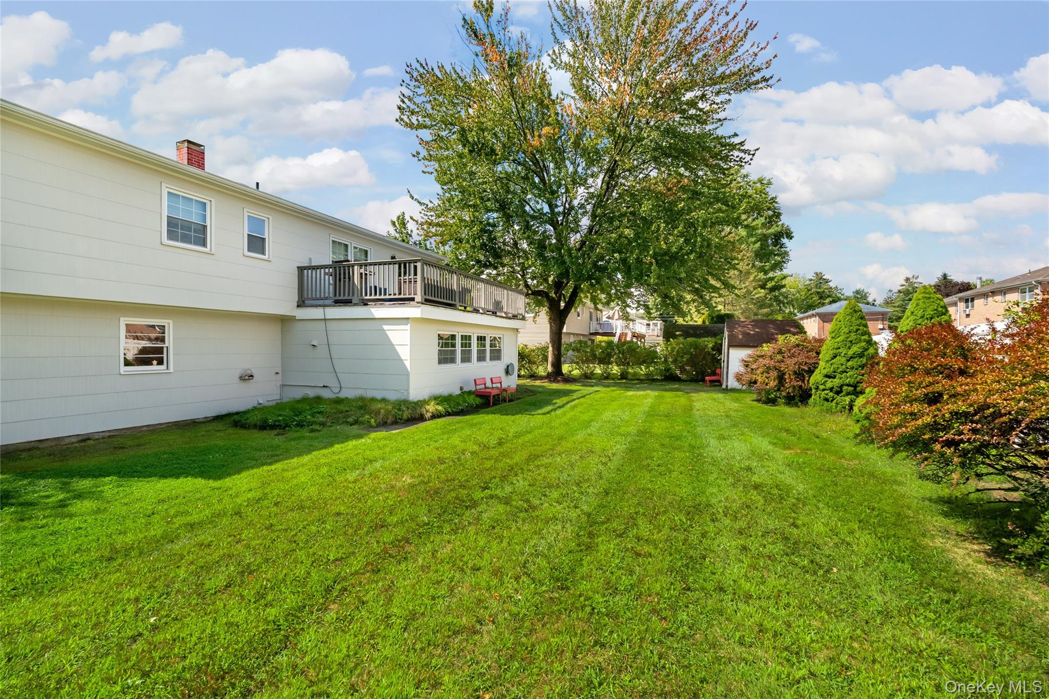 25 Meyer Oval, Pearl River, NY 10965