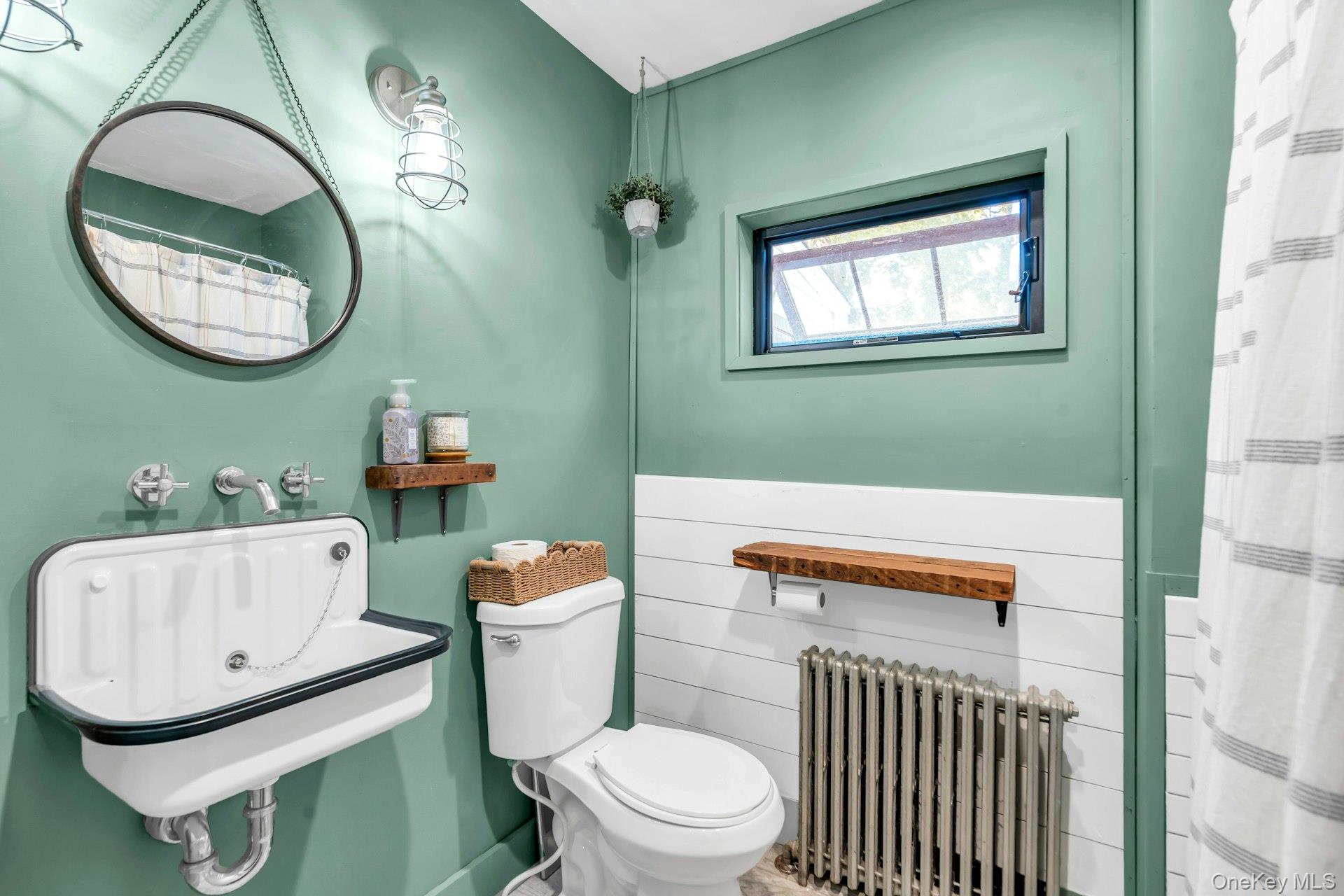 172 Lincoln Avenue, Sayville, NY 11782