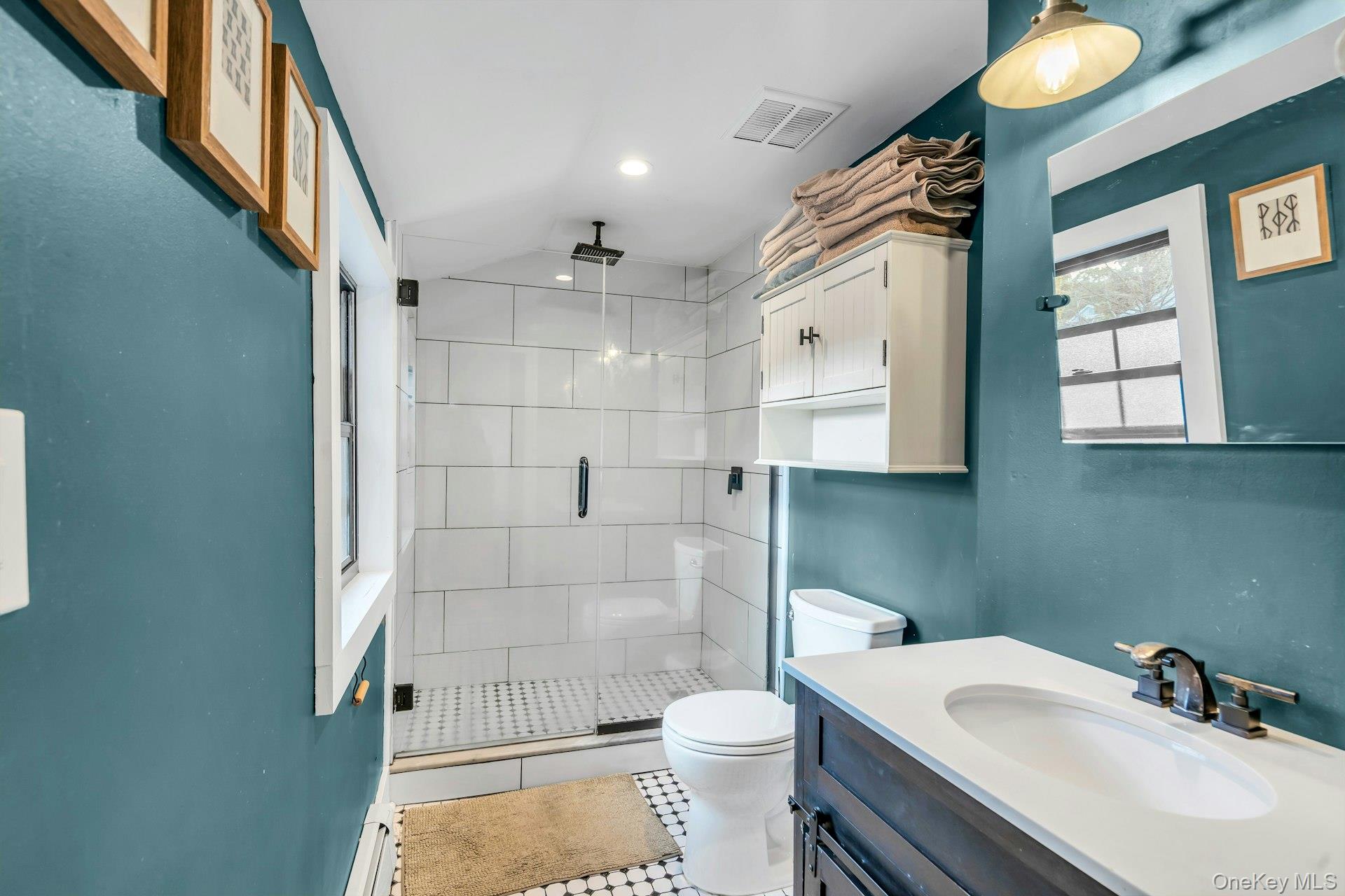 172 Lincoln Avenue, Sayville, NY 11782