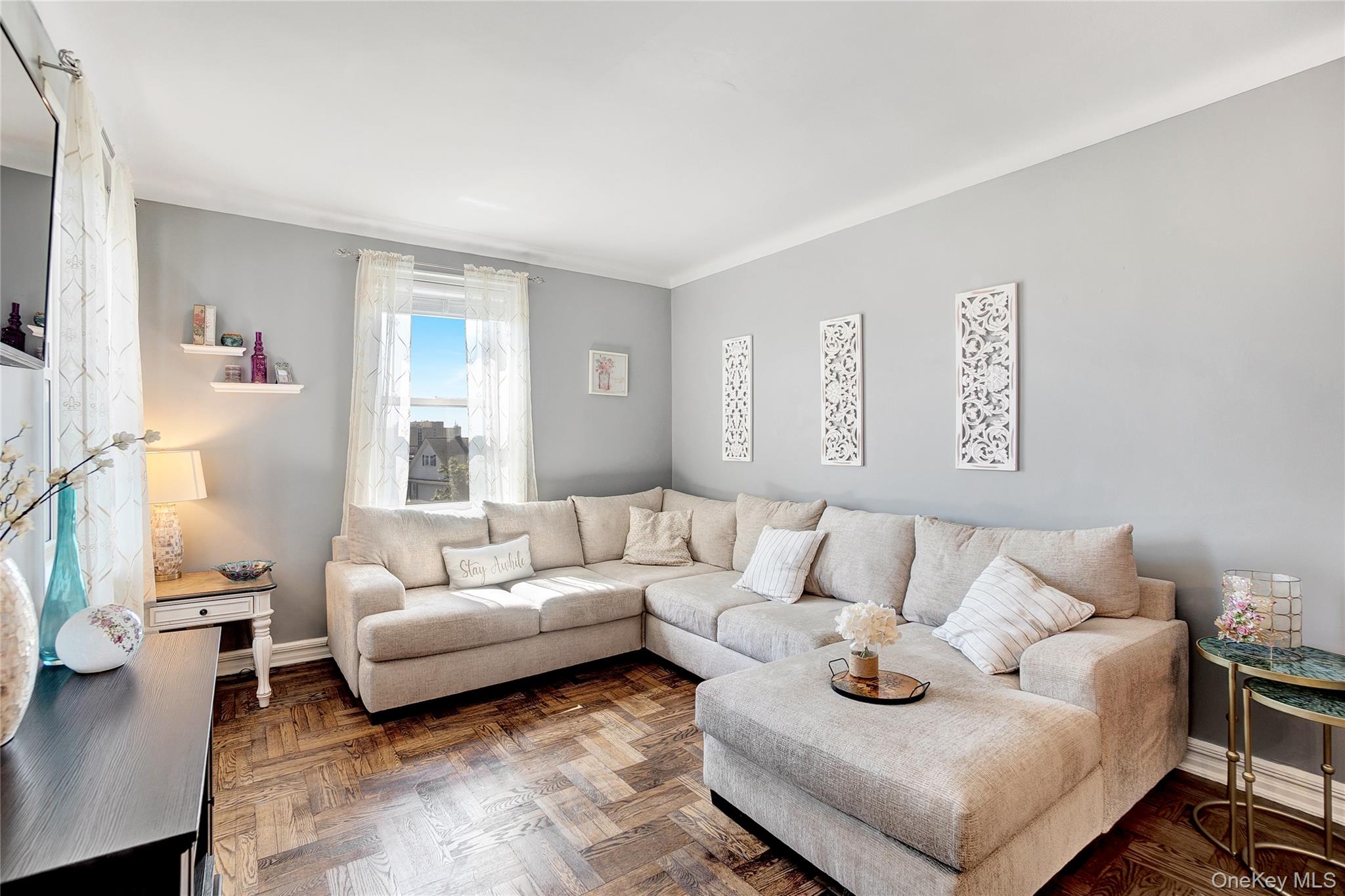 55 Grand Avenue # 3E, Rockville Centre, NY 11570