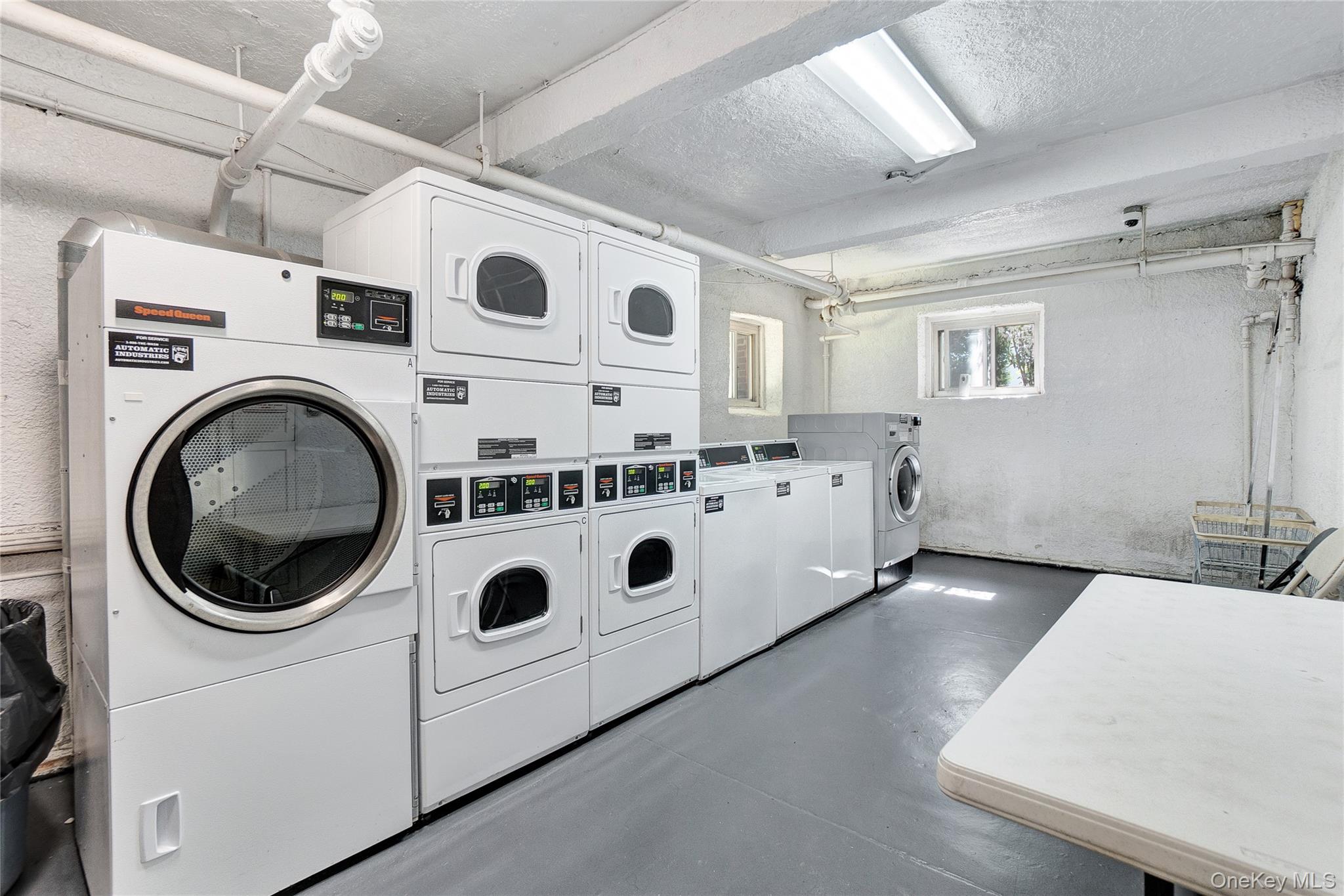 55 Grand Avenue # 3E, Rockville Centre, NY 11570