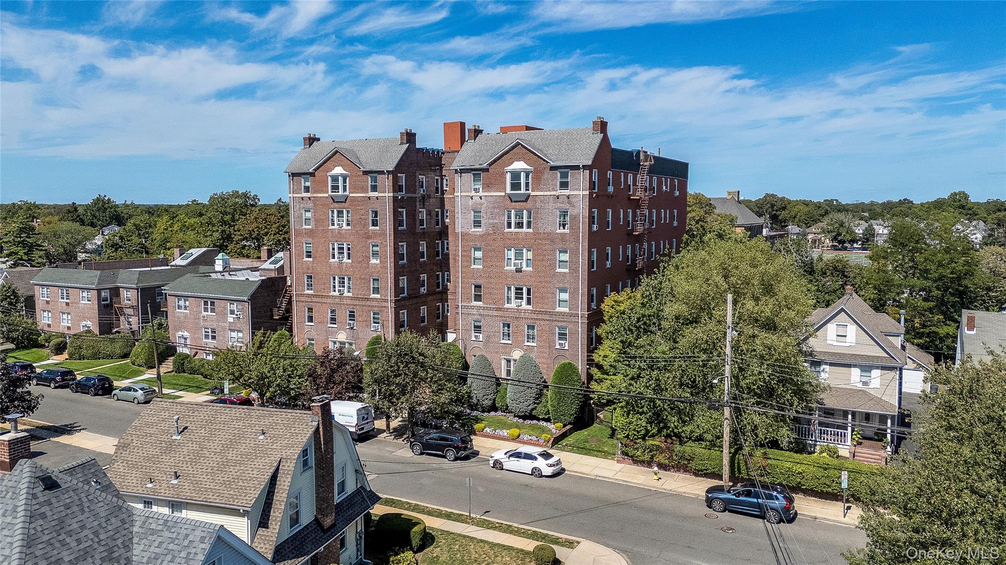 55 Grand Avenue # 3E, Rockville Centre, NY 11570