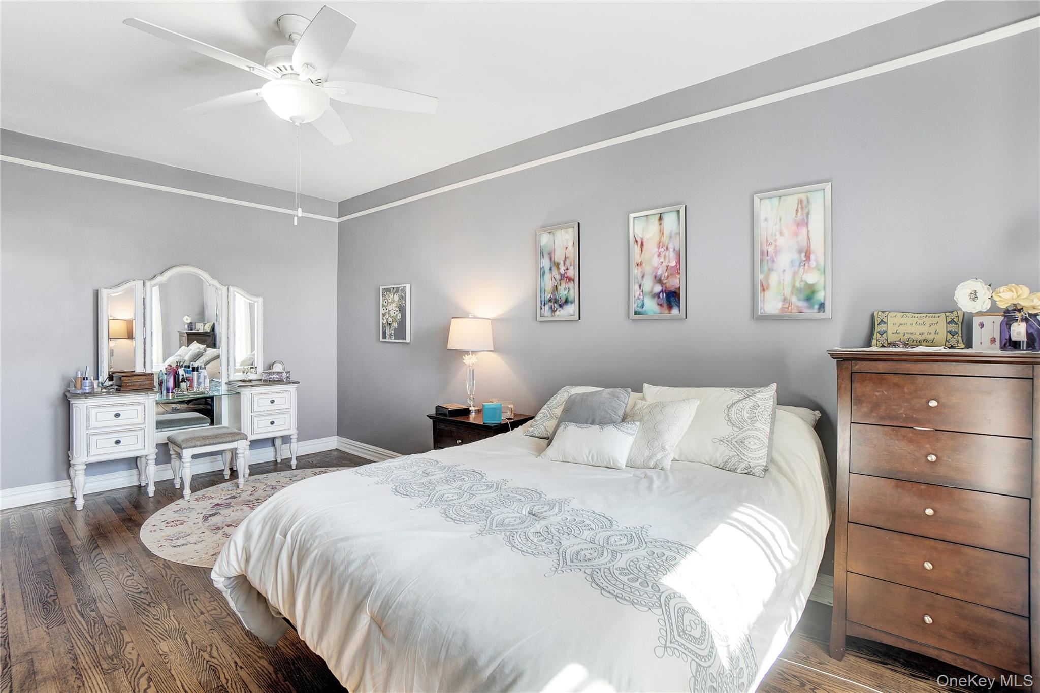 55 Grand Avenue # 3E, Rockville Centre, NY 11570