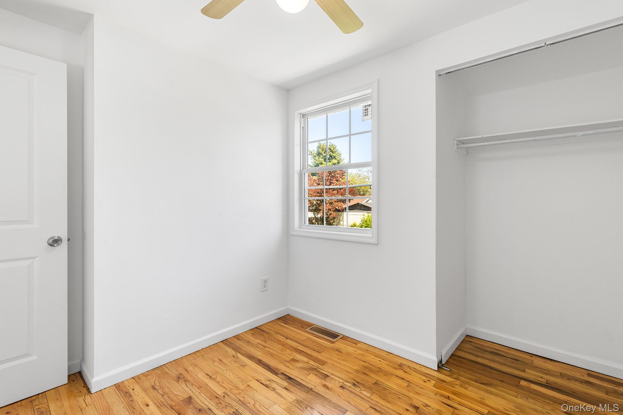 2905 Beechnut Avenue, Medford, NY 11763