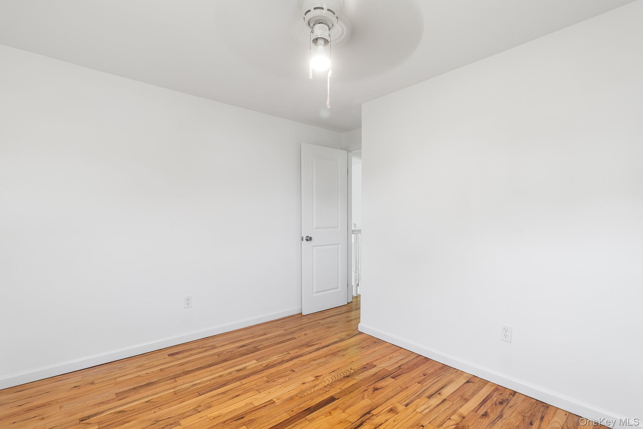 2905 Beechnut Avenue, Medford, NY 11763