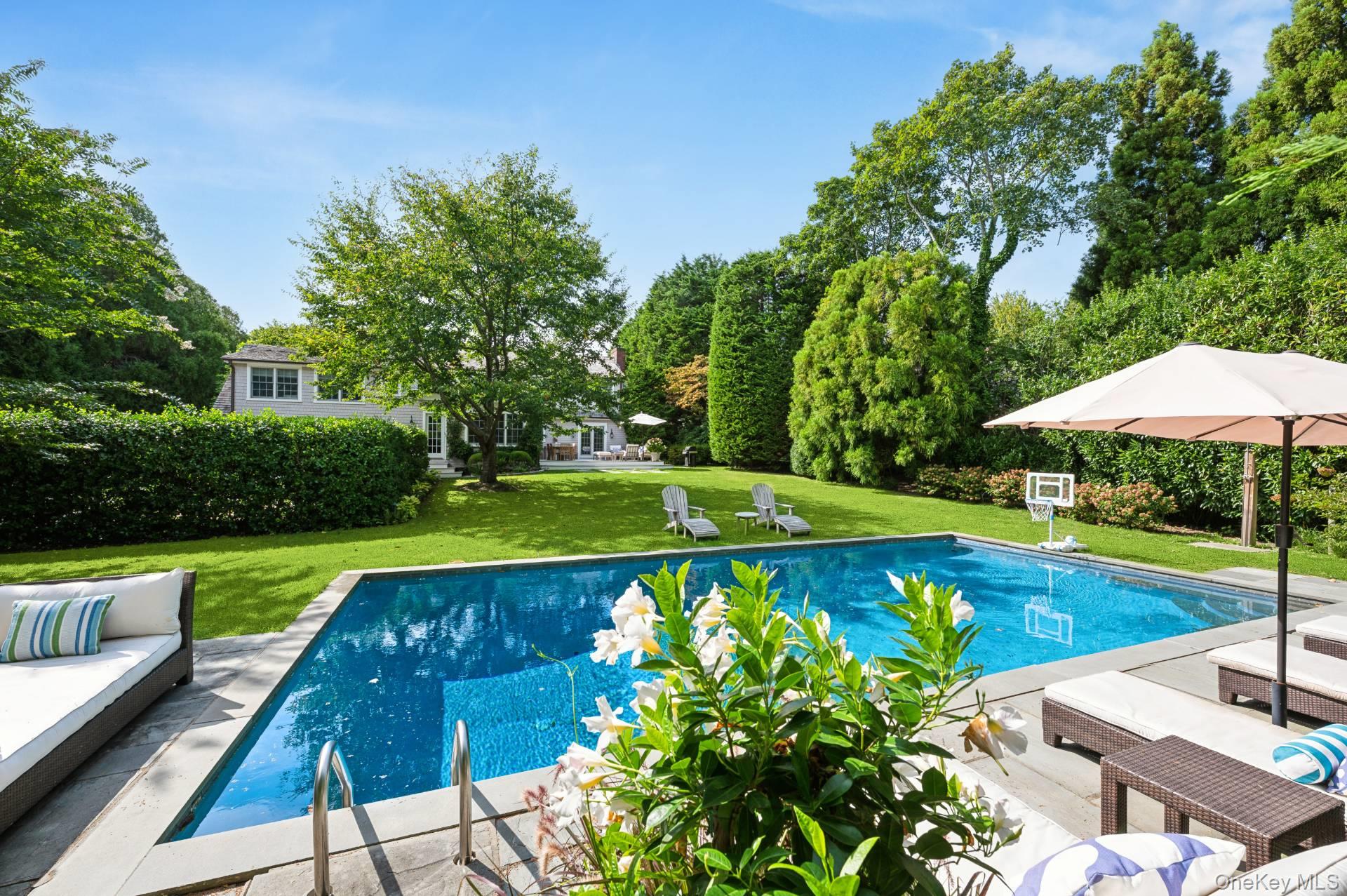 48 Captains Neck Lane, Southampton, NY 11968